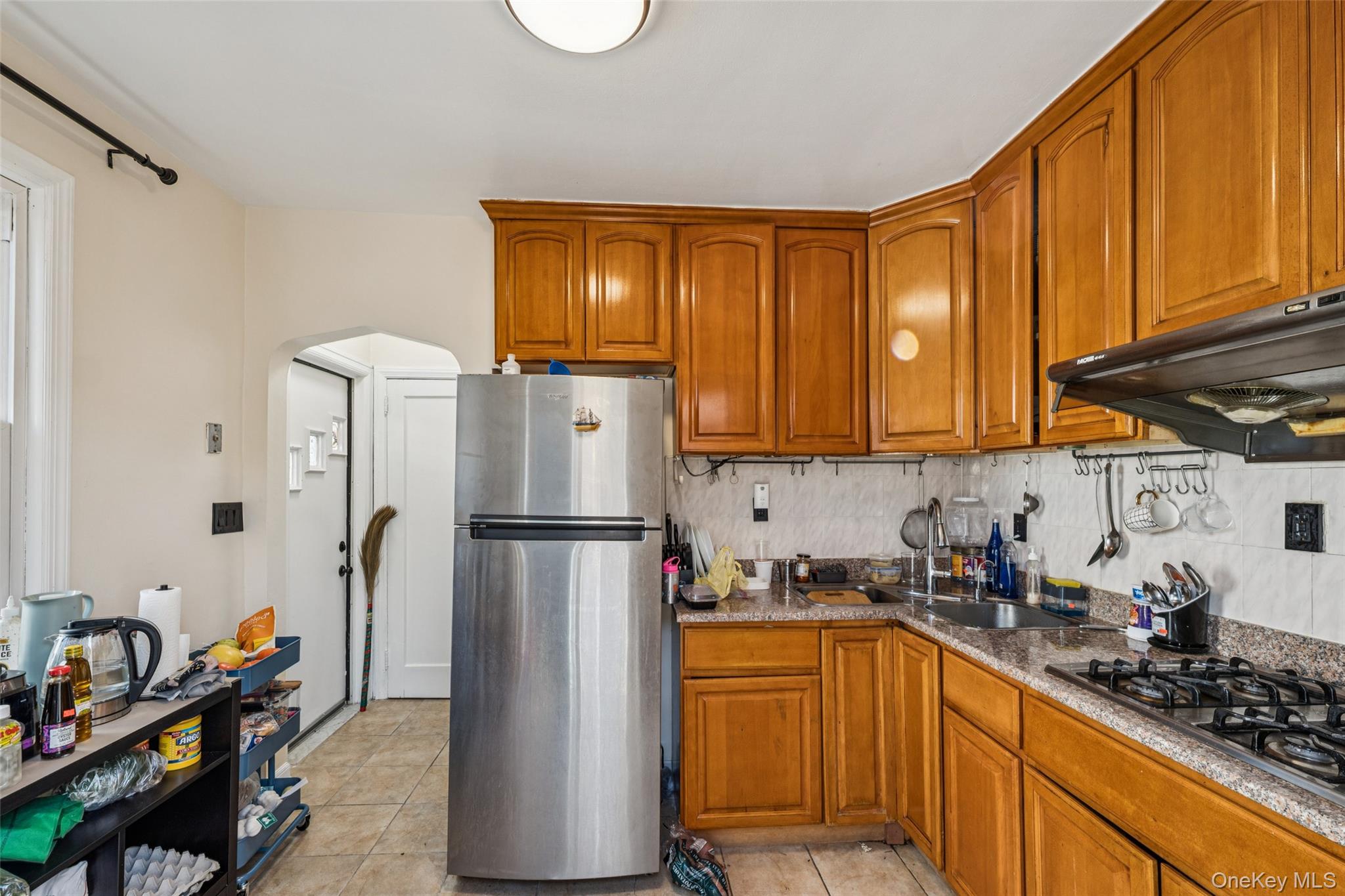 #12 photo, 8516 253rd Street, कुईंस Bellerose , NY 11426