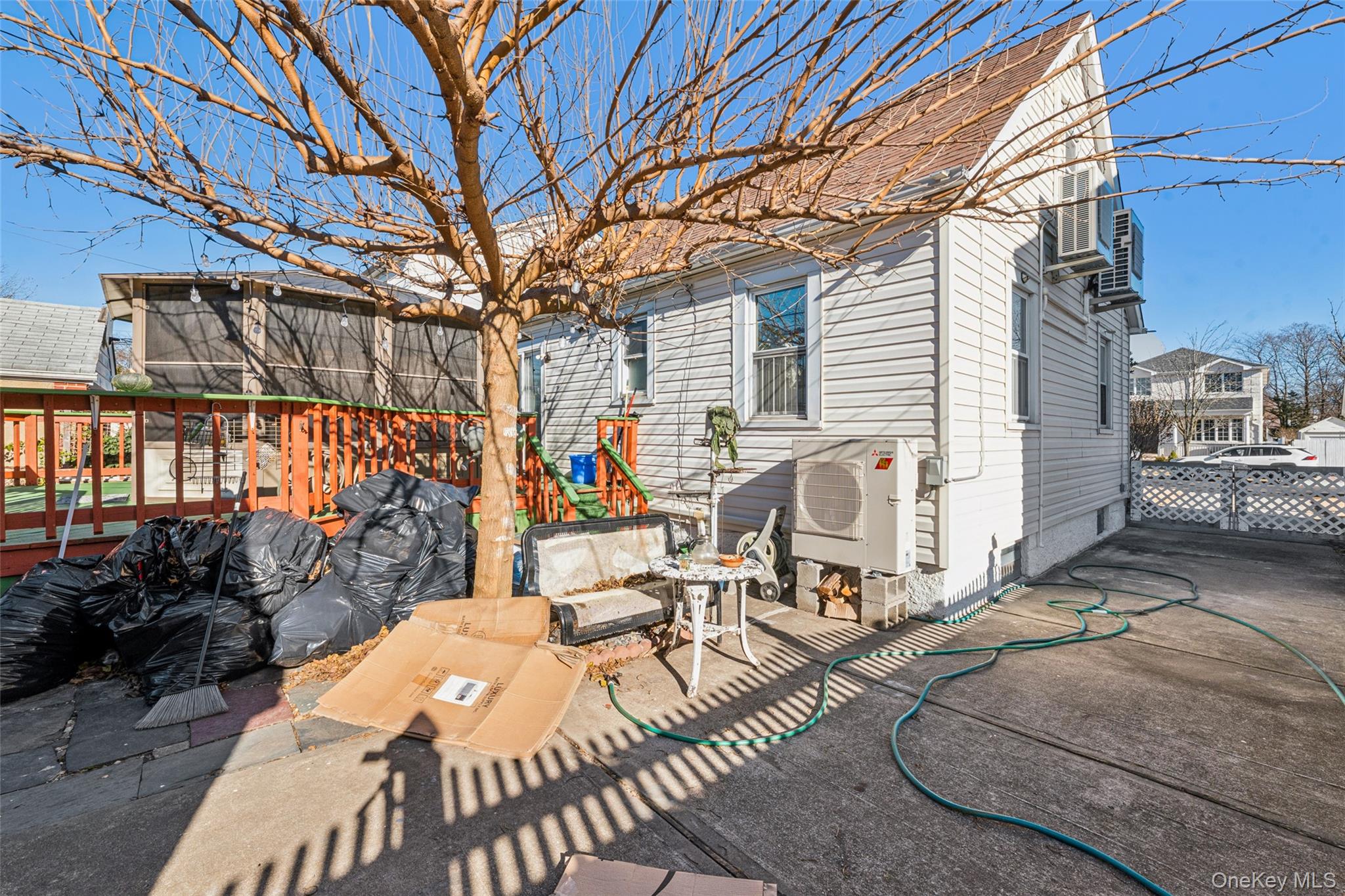 #15 photo, 8516 253rd Street, कुईंस Bellerose , NY 11426