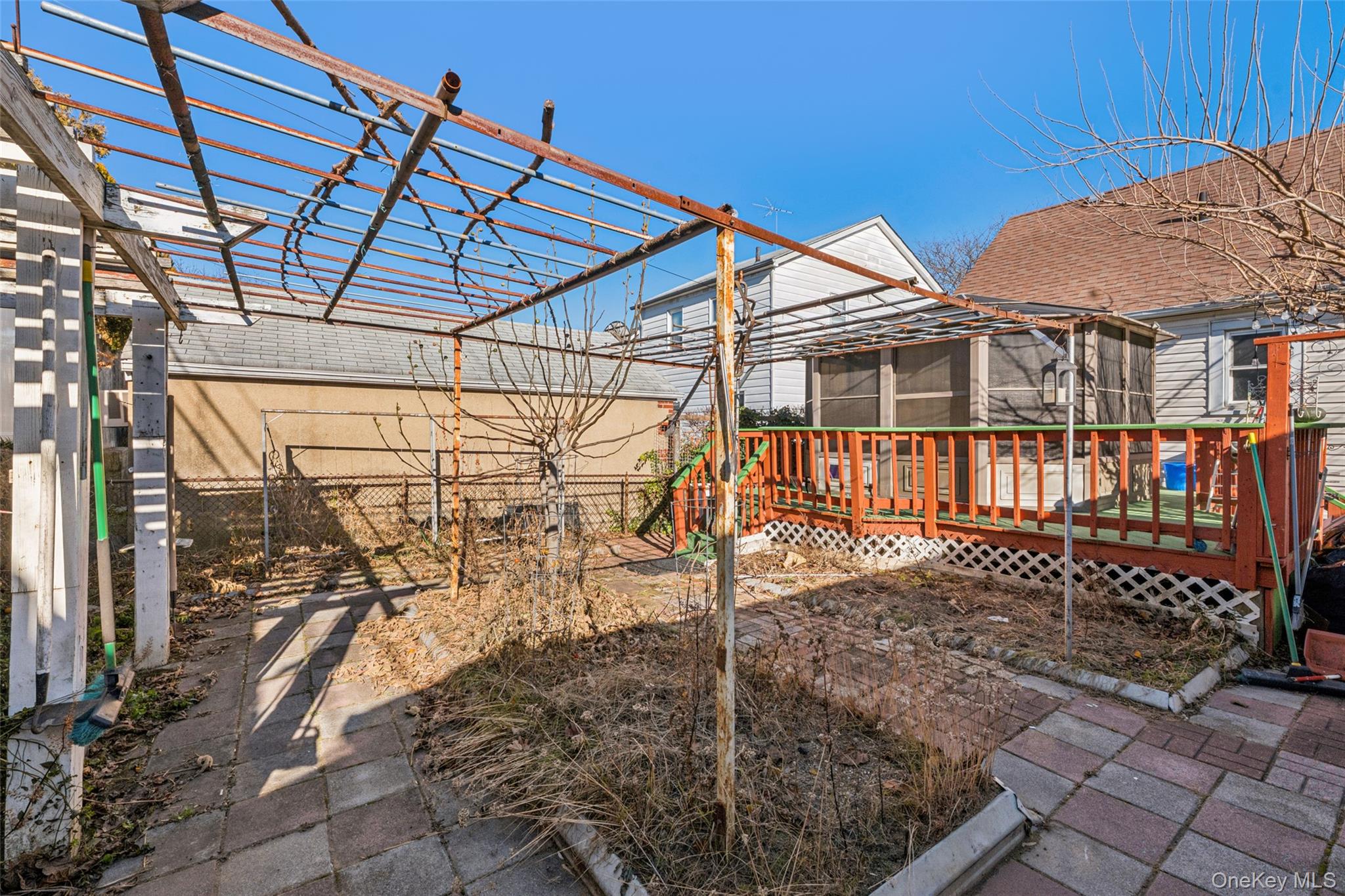 #16 photo, 8516 253rd Street, कुईंस Bellerose , NY 11426