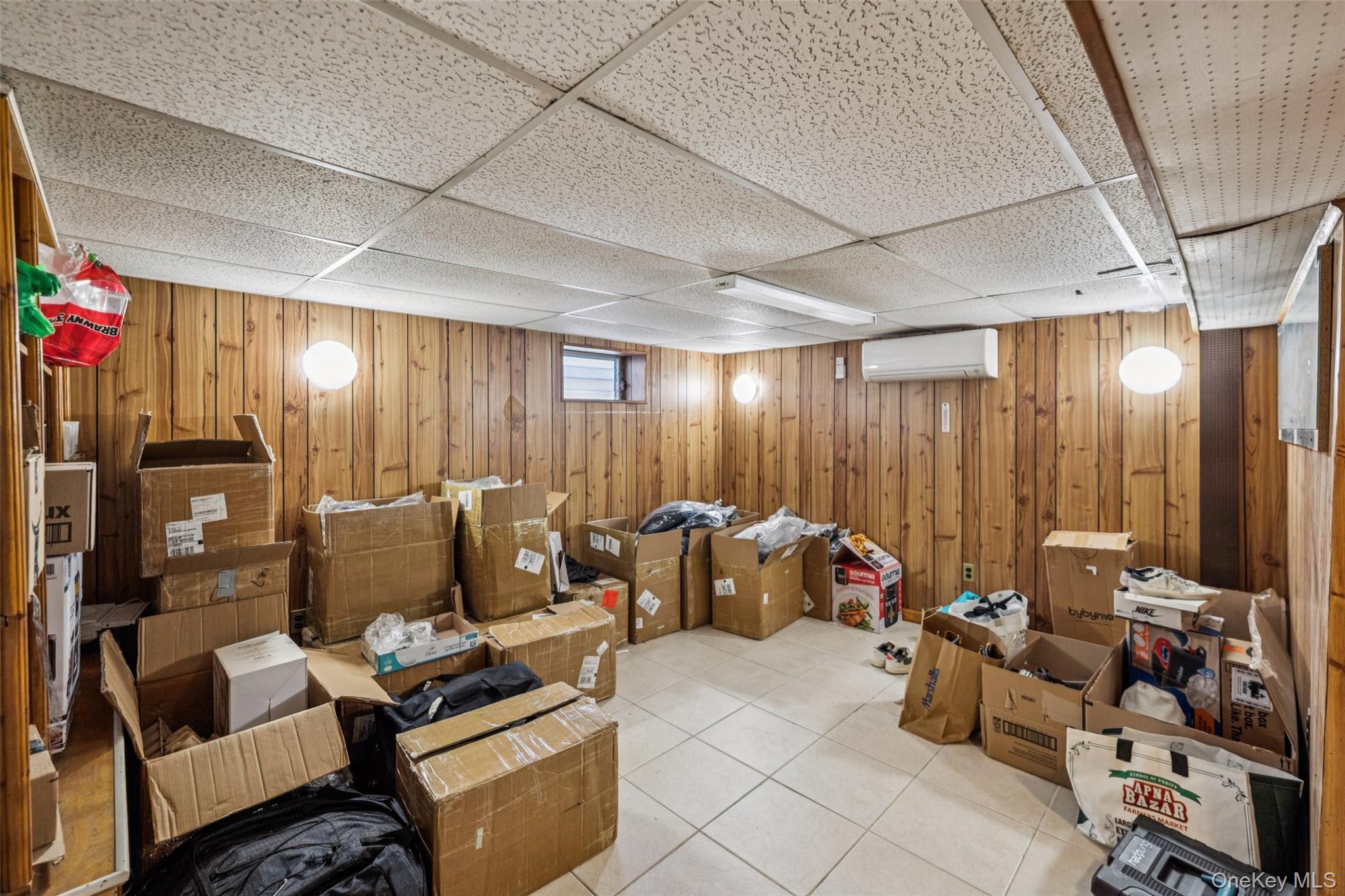 #20 photo, 8516 253rd Street, कुईंस Bellerose , NY 11426