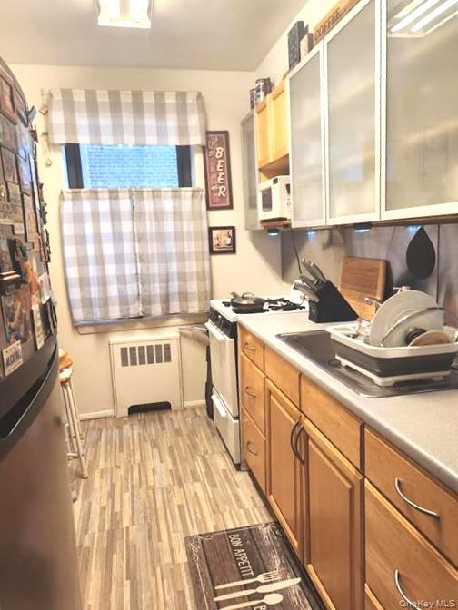 #8 photo, 91-10 32 Avenue, East Elmhurst , NY 11369