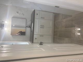 #4 photo, 147-26 240th Street, Rosedale , NY 11422