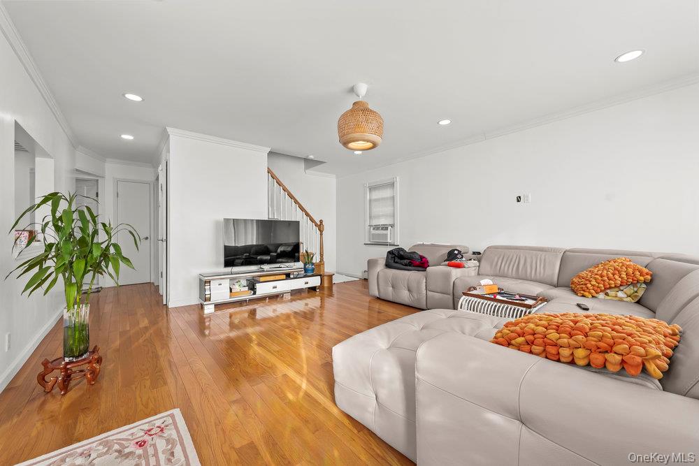 #11 photo, 505 7TH AVE, Нассау ‖ New Hyde Park , NY 11040