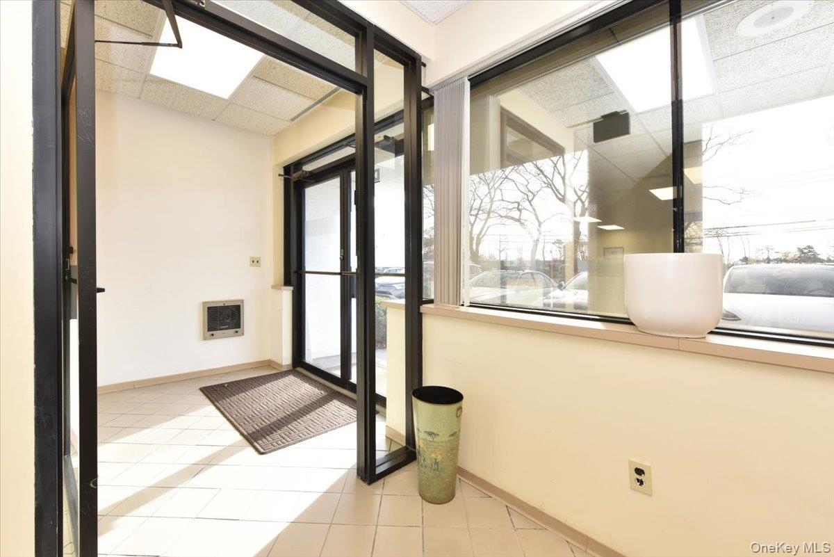 #6 photo, 3555 Veterans Memorial Highway, Саффолк ‖ Ronkonkoma , NY 11779