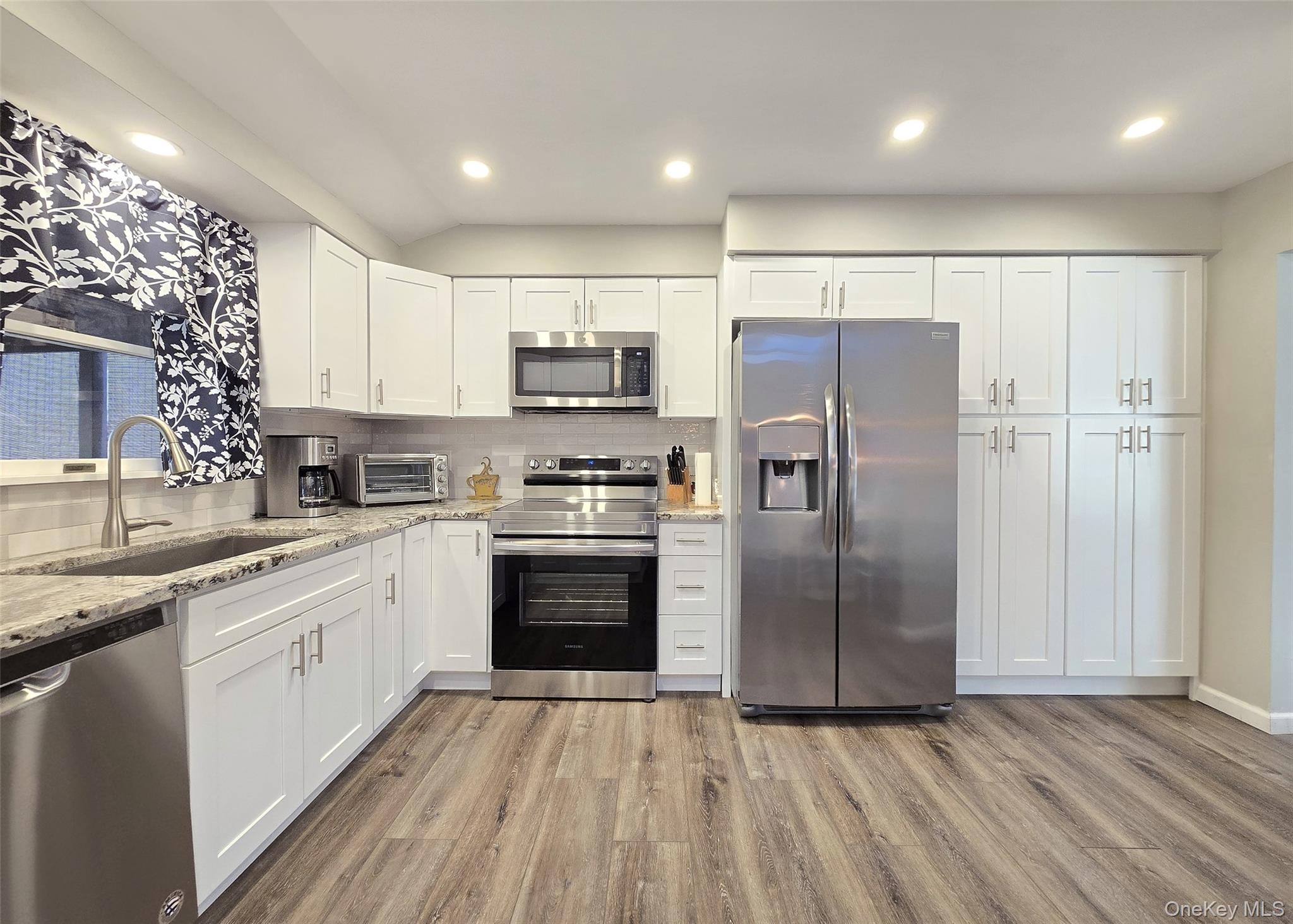 #6 photo, 52 Lolly Lane, Centereach , NY 11720