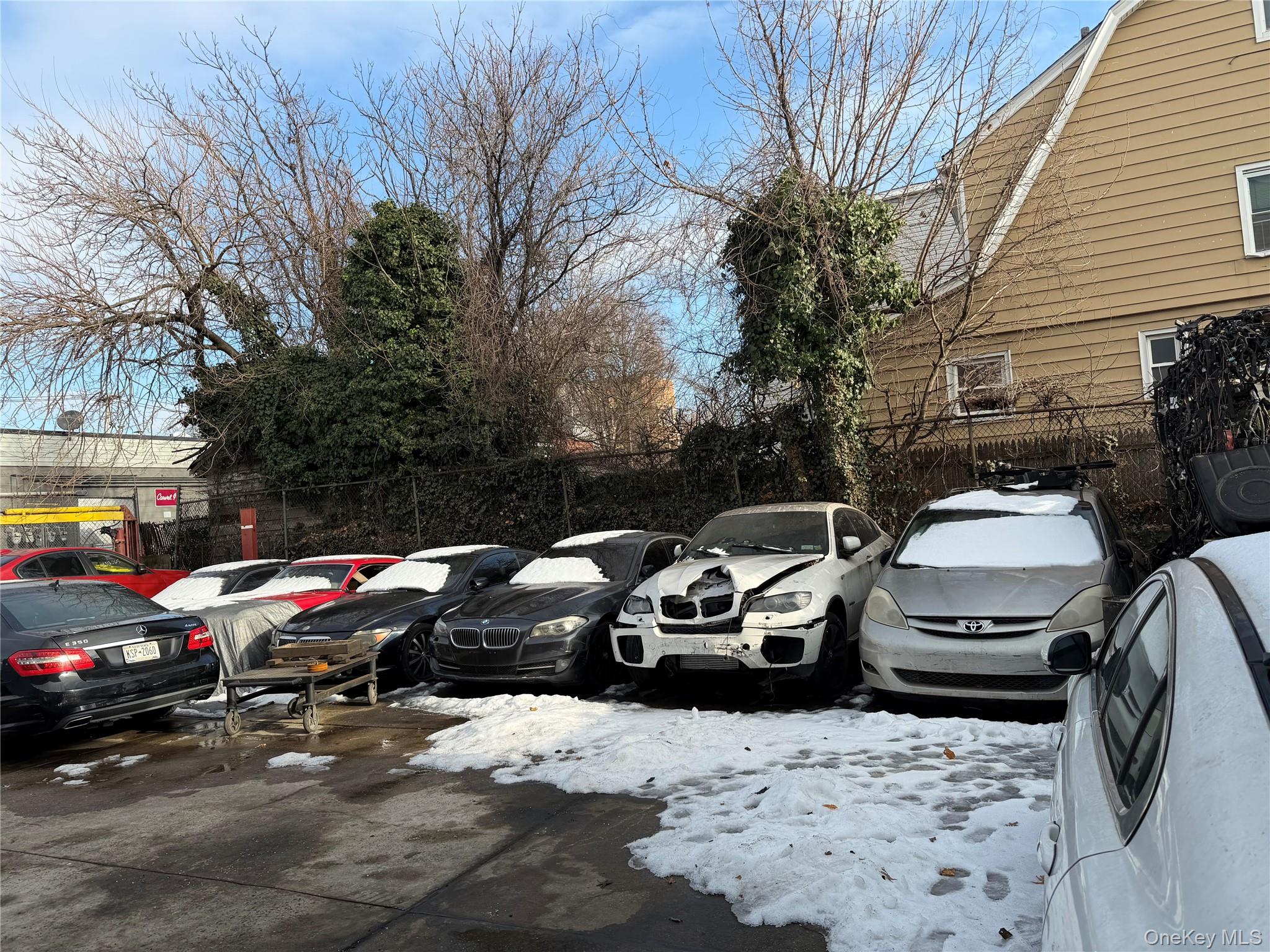 #4 photo, 13101 Farmers blvd Boulevard, Jamaica , NY 11434