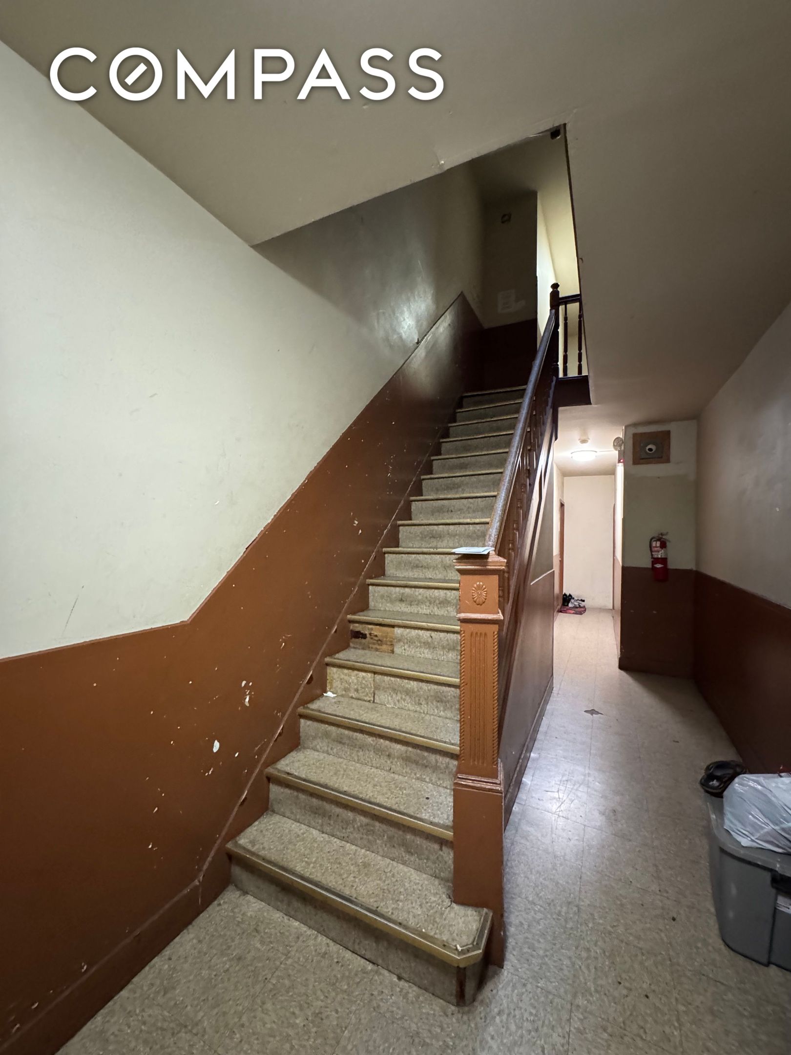 #3 photo, 17-17 Madison Street, Куинс ‖ Ridgewood , NY 11385