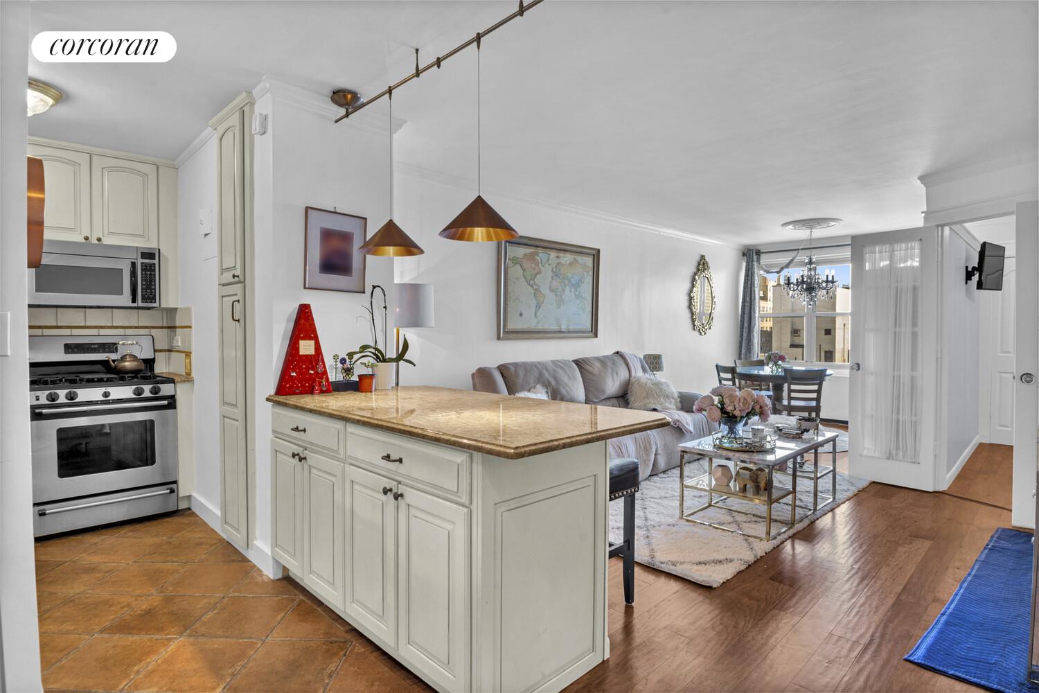 #1 photo, 205 3RD Avenue, מנהטן Gramercy Park , NY 10003