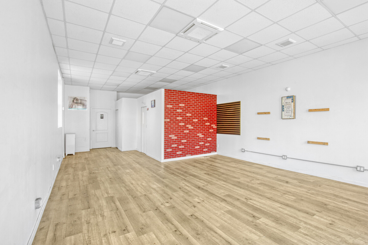 #5 photo, 65-01 FRESH POND Road, Ridgewood , NY 11385