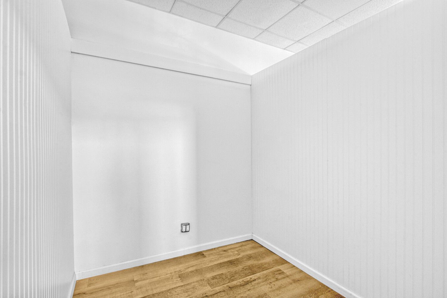 #8 photo, 65-01 FRESH POND Road, Ridgewood , NY 11385