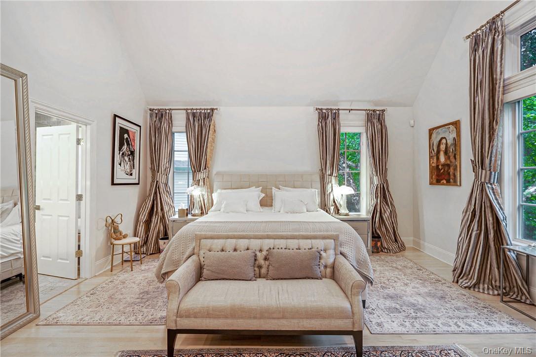 #18 photo, 7 Stony Gate Oval, New Rochelle , NY 10804