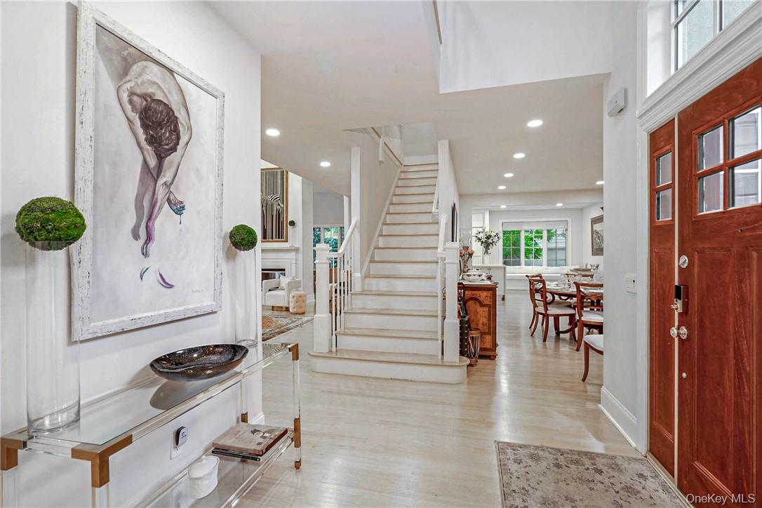 #3 photo, 7 Stony Gate Oval, New Rochelle , NY 10804