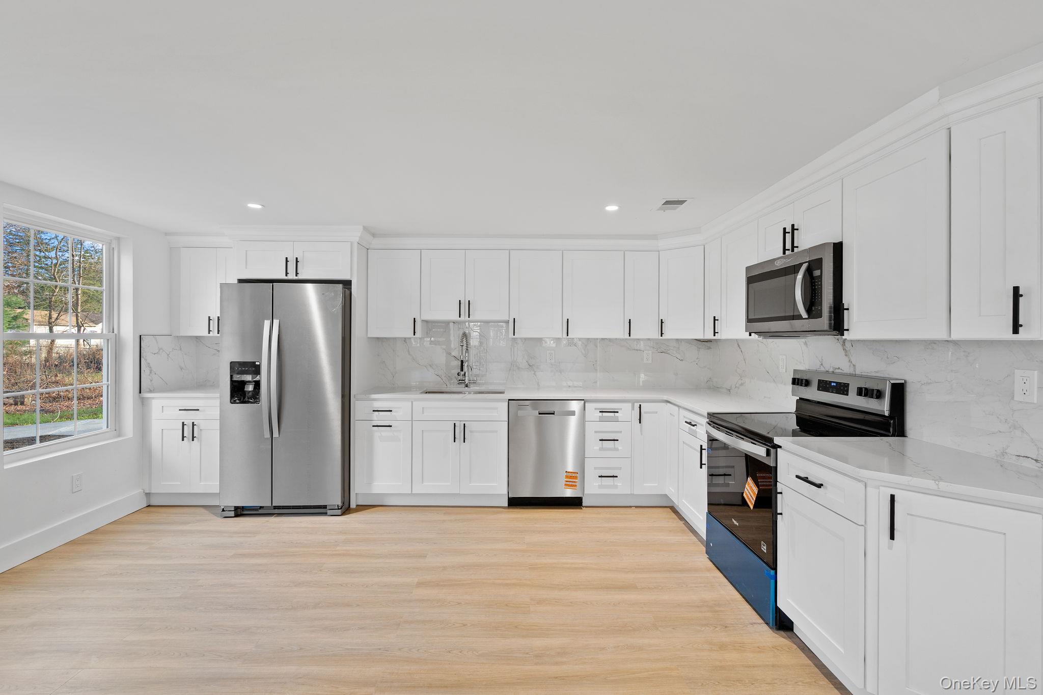 #12 photo, 39 Overland Drive, Wallkill , NY 12589