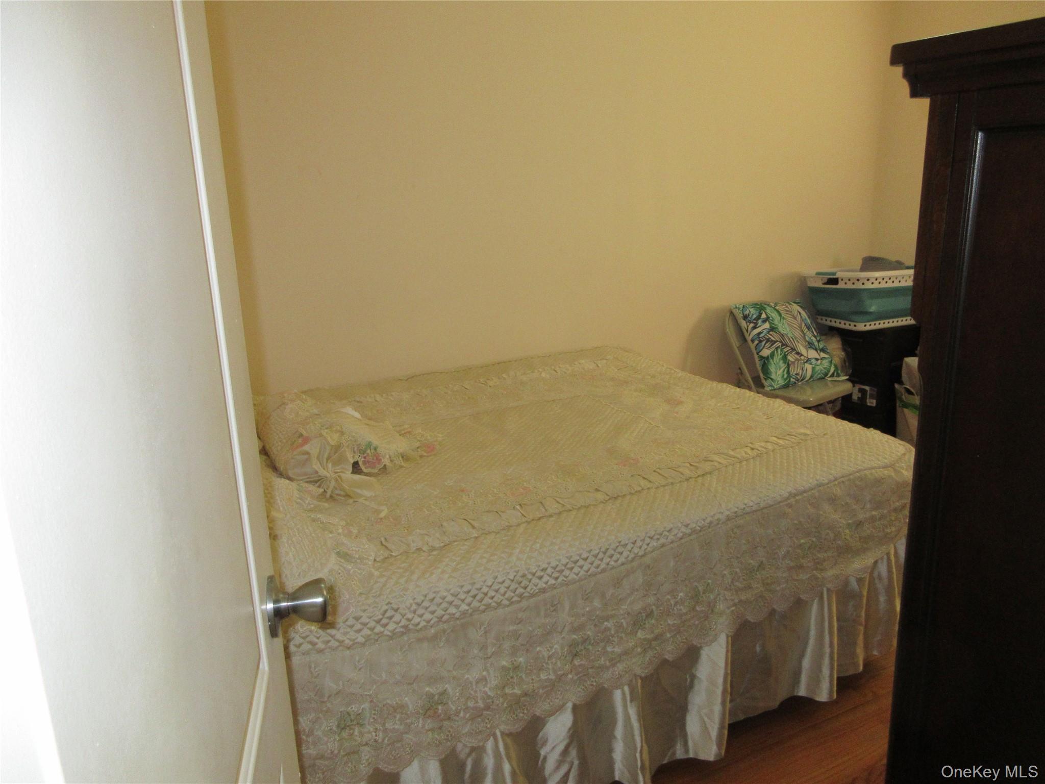 #11 photo, 3228 Tenbroeck Avenue, Bronx , NY 10469