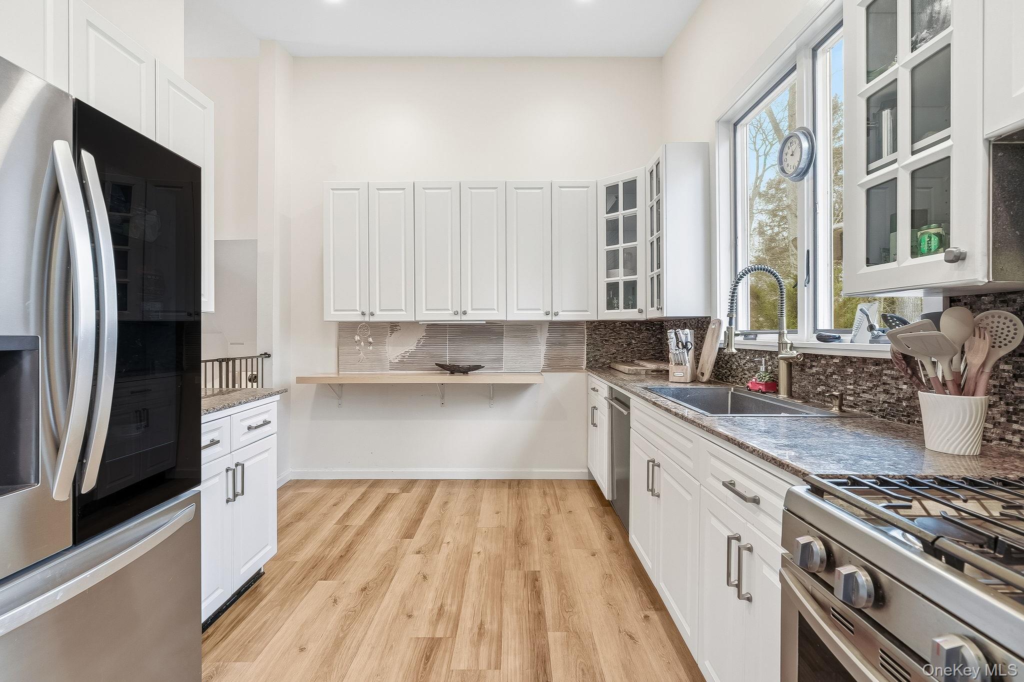 #10 photo, 11 Oakley Road, White Plains , NY 10606