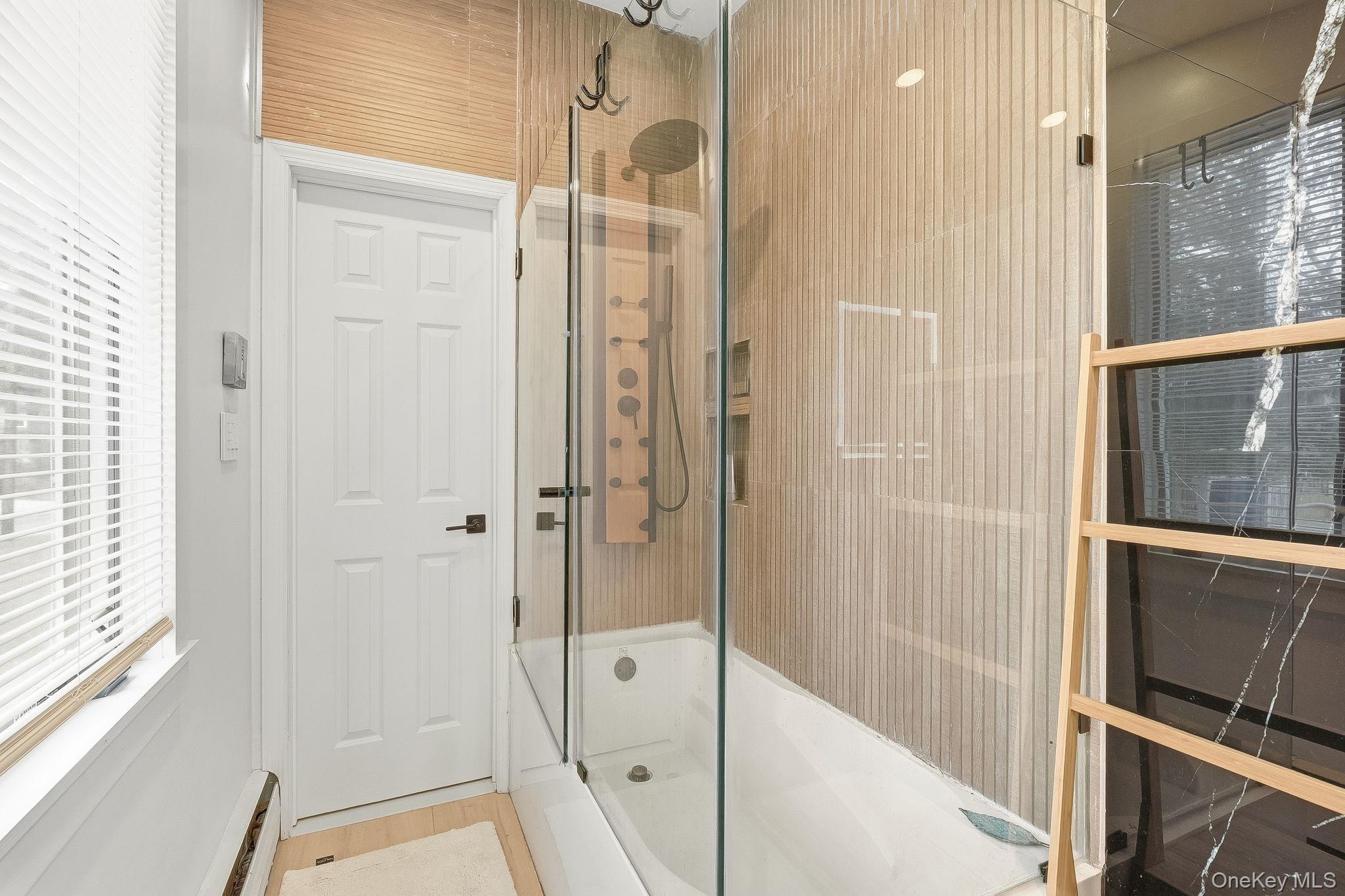 #16 photo, 11 Oakley Road, White Plains , NY 10606