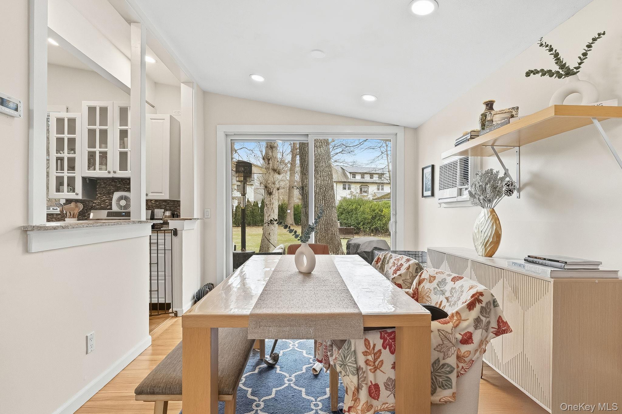 #7 photo, 11 Oakley Road, White Plains , NY 10606