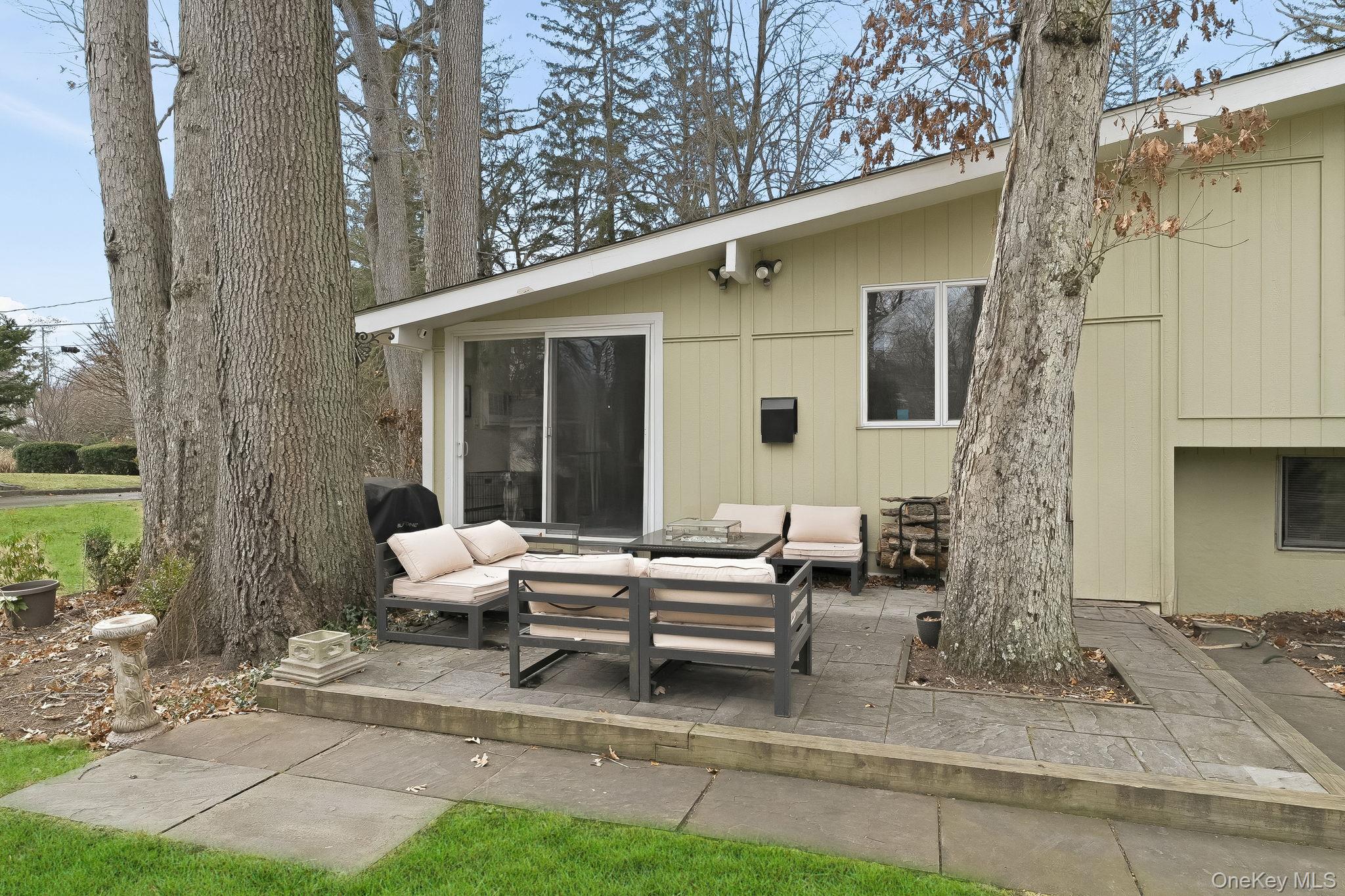 #8 photo, 11 Oakley Road, White Plains , NY 10606