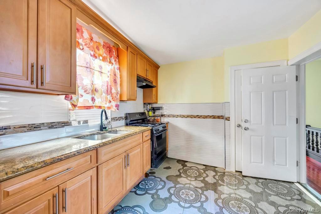 #13 photo, 95-26 86th St, कुईंस Ozone Park , NY 11416