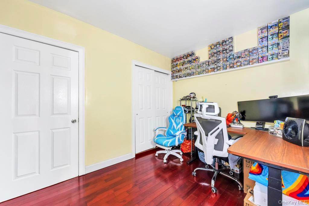 #9 photo, 95-26 86th St, कुईंस Ozone Park , NY 11416