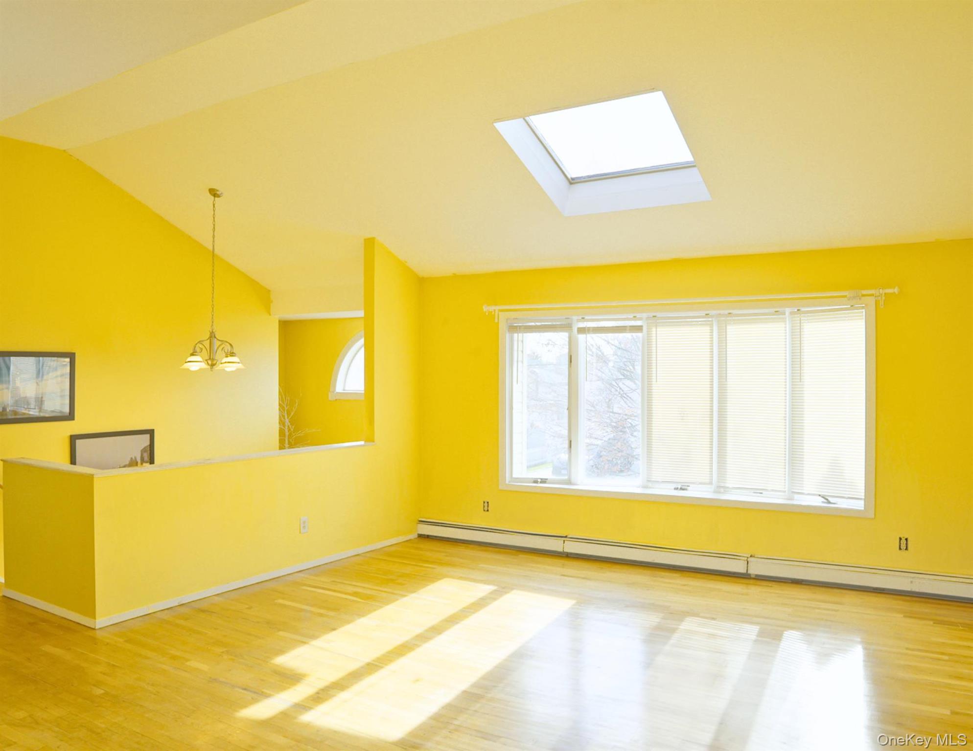 #4 photo, 106 Harrison Avenue, नासाउ काउंटी Bethpage , NY 11714