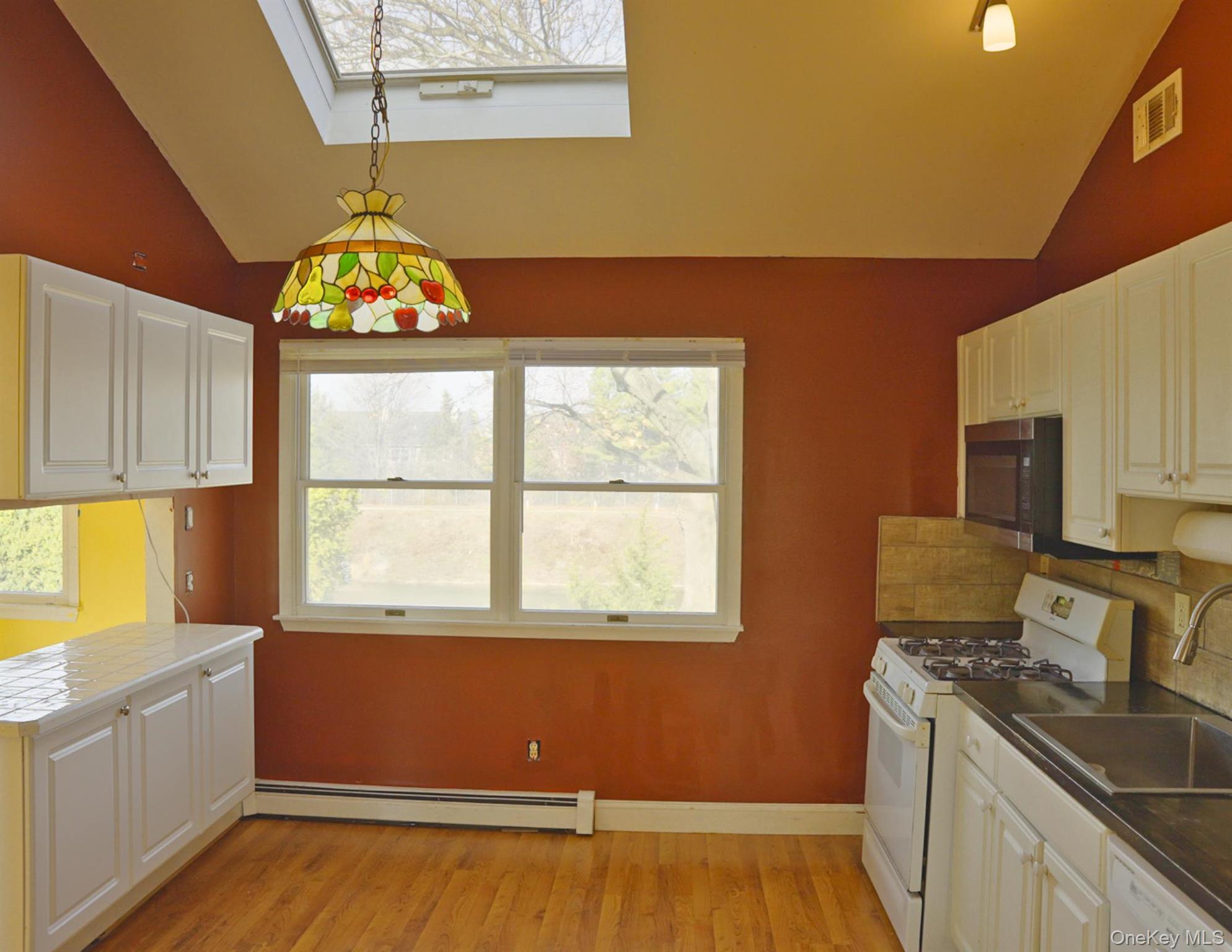 #7 photo, 106 Harrison Avenue, नासाउ काउंटी Bethpage , NY 11714