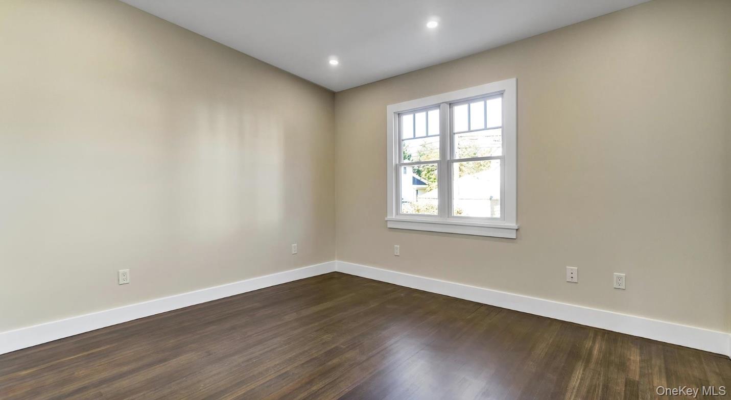 #11 photo, 67A Maple Avenue, Sea Cliff , NY 11579