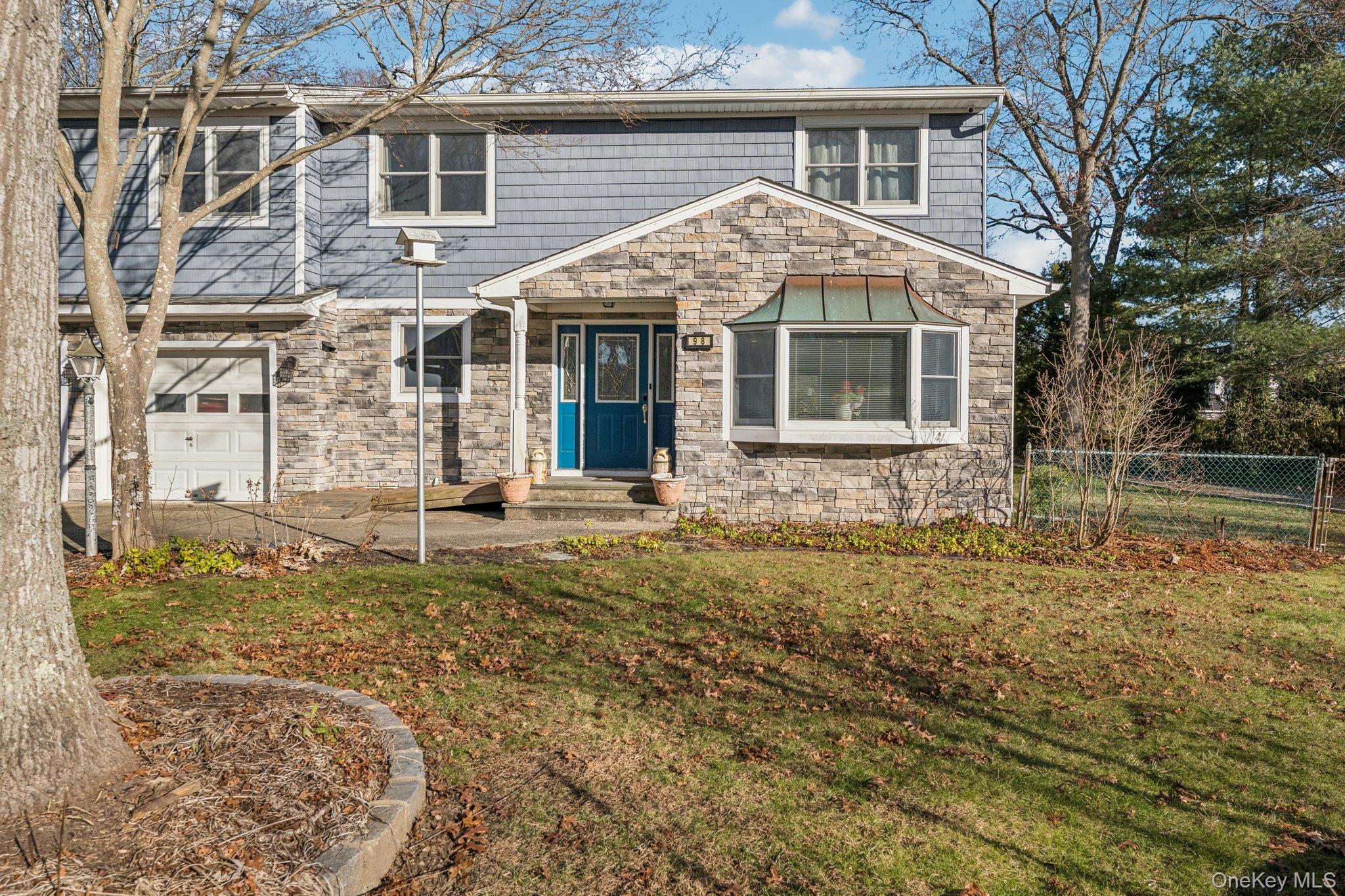 #1 photo, 98 Auborn Avenue, Shirley , NY 11967