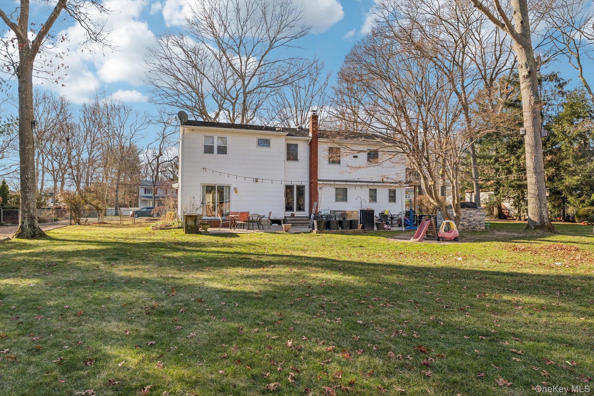 #14 photo, 98 Auborn Avenue, Shirley , NY 11967