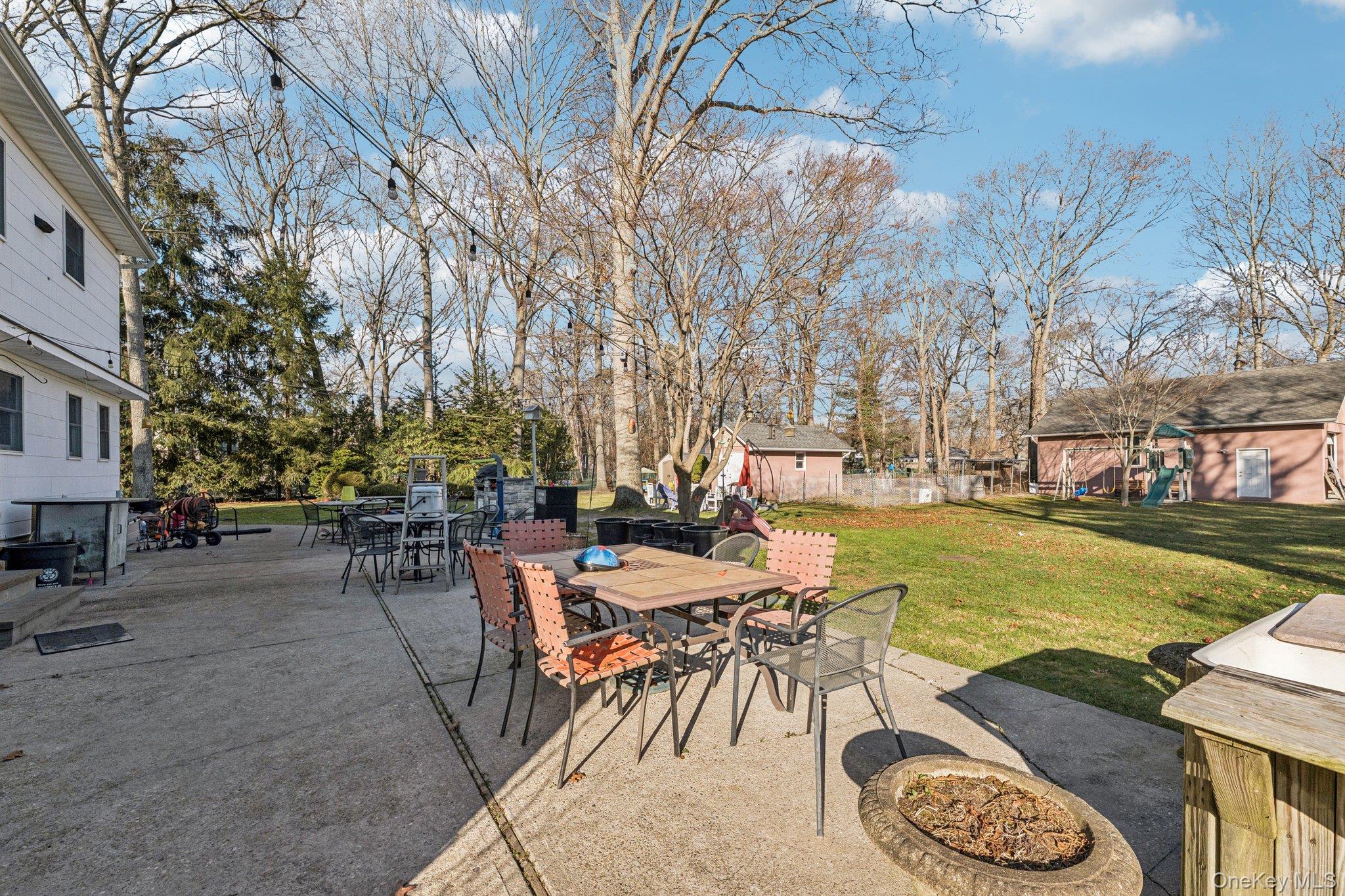 #16 photo, 98 Auborn Avenue, Shirley , NY 11967