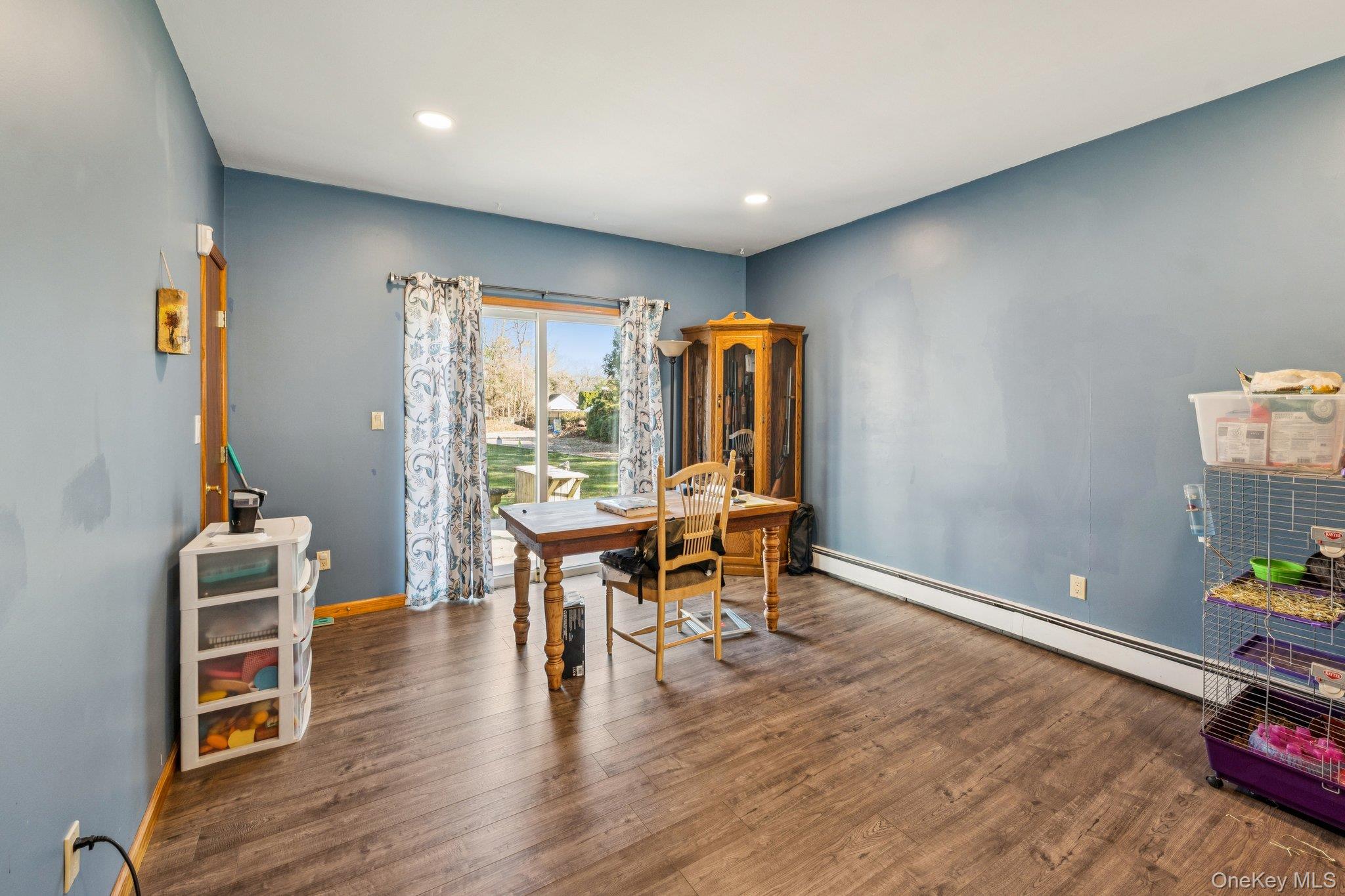 #8 photo, 98 Auborn Avenue, Shirley , NY 11967