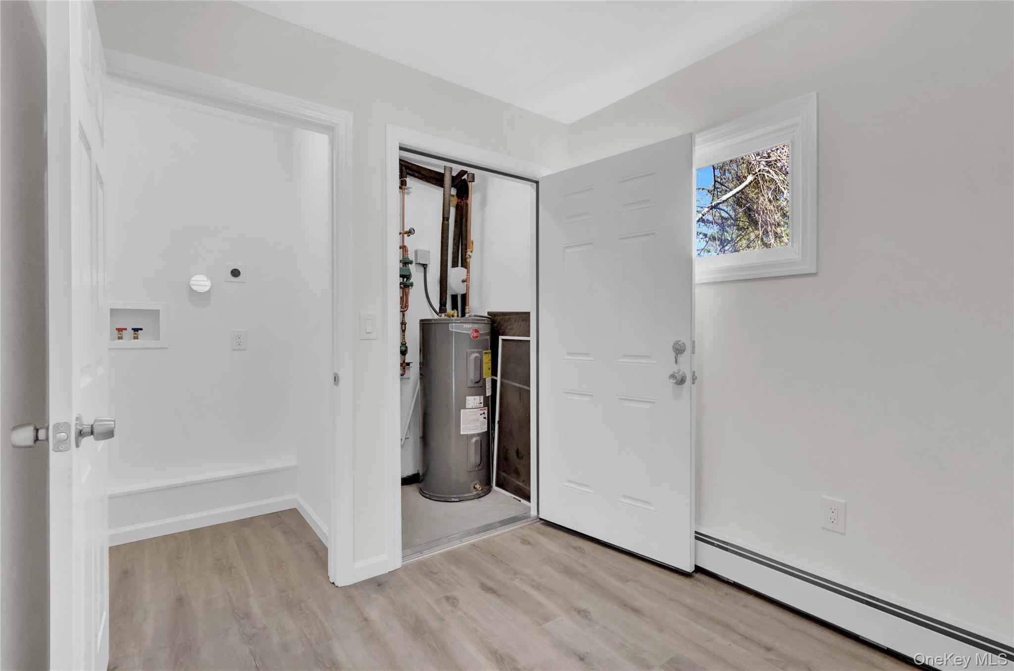 #13 photo, 21 Piper Lane, Levittown , NY 11756