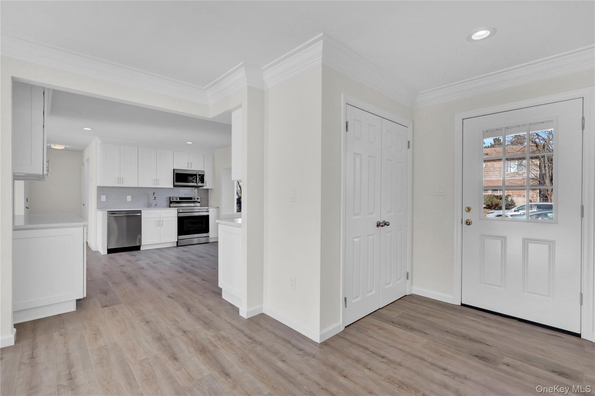 #3 photo, 21 Piper Lane, Levittown , NY 11756