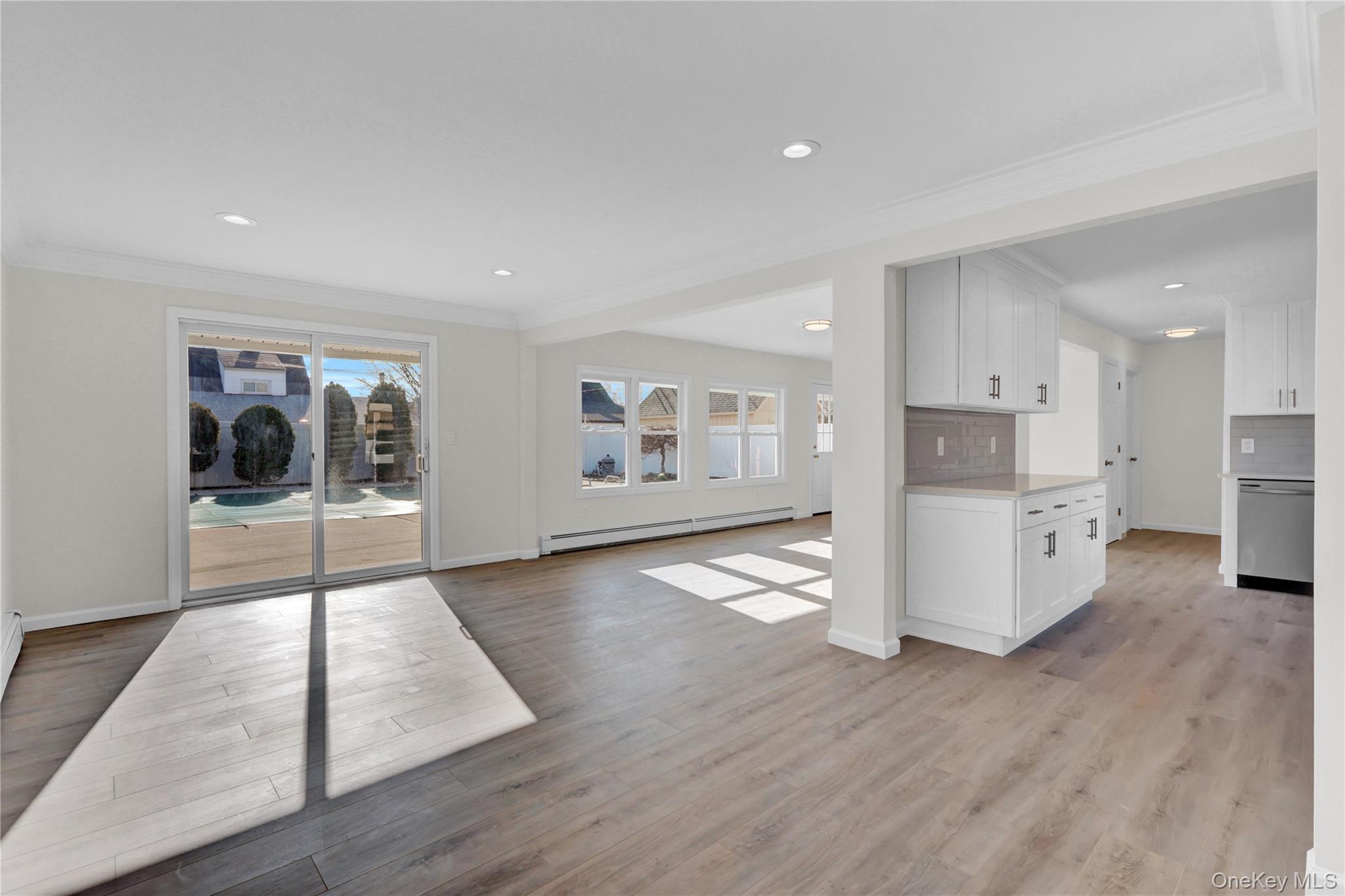 #8 photo, 21 Piper Lane, Levittown , NY 11756