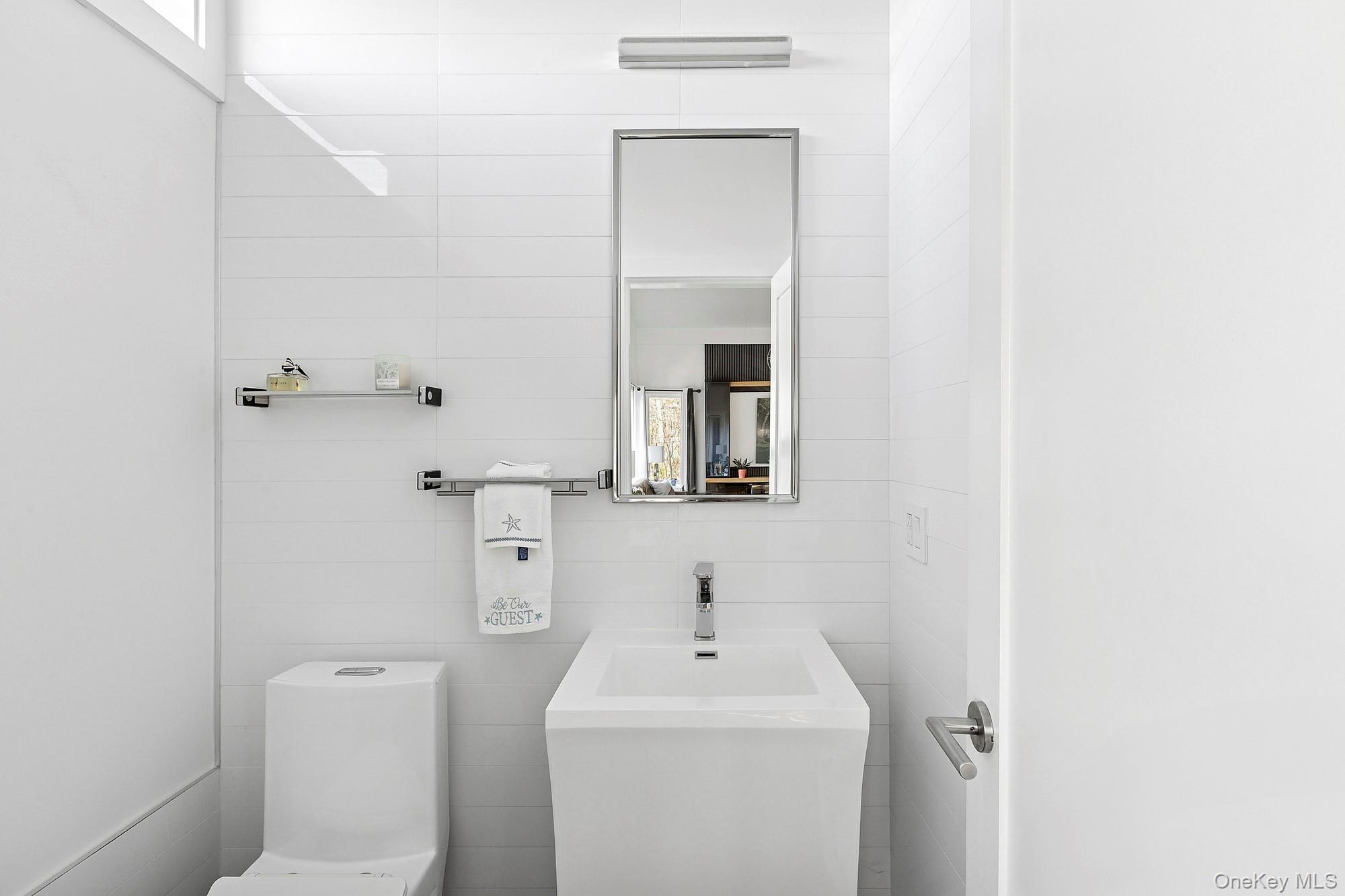 #14 photo, 33 Oyster Pond Lane, East Hampton , NY 11937