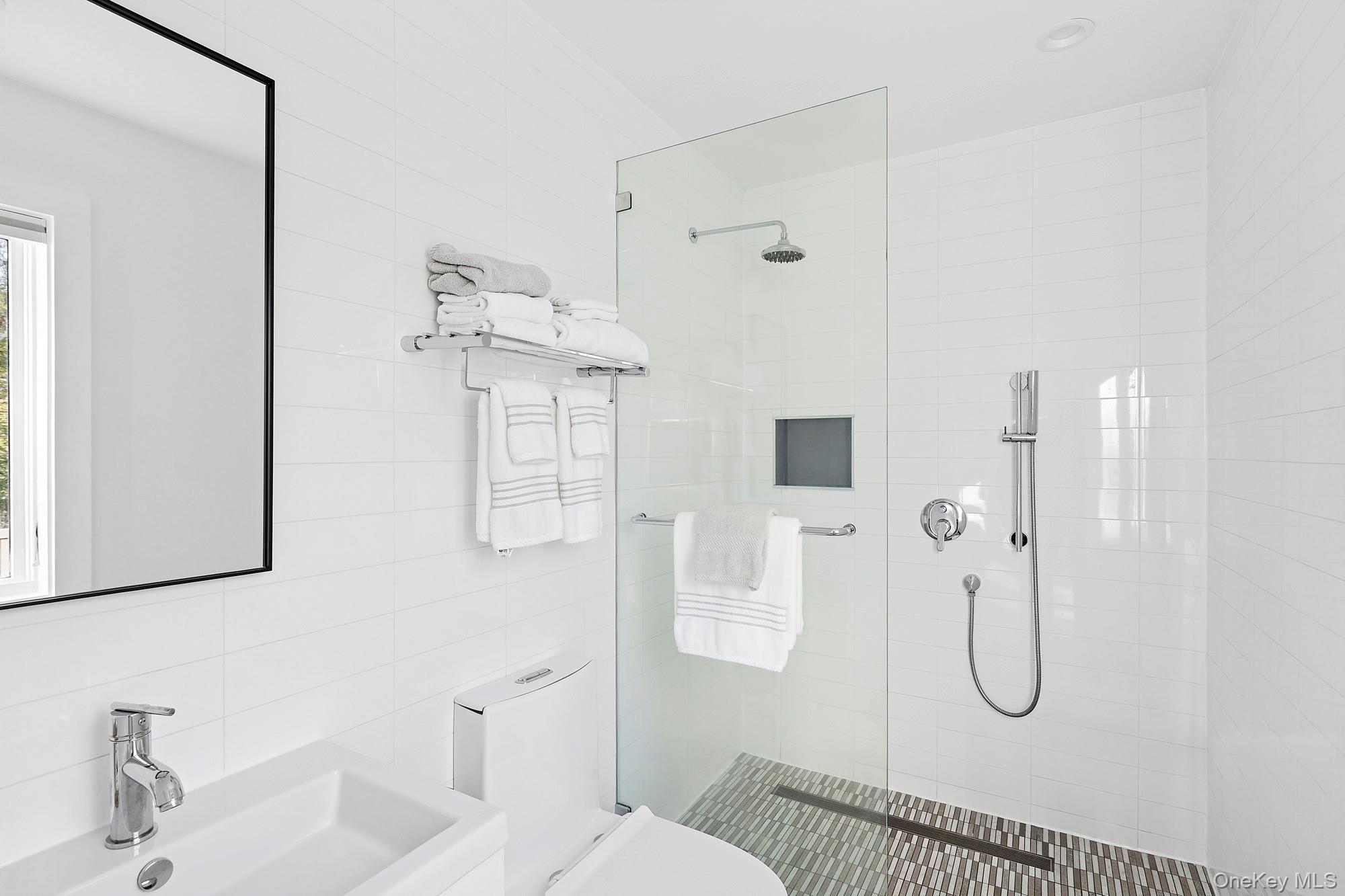 #18 photo, 33 Oyster Pond Lane, East Hampton , NY 11937