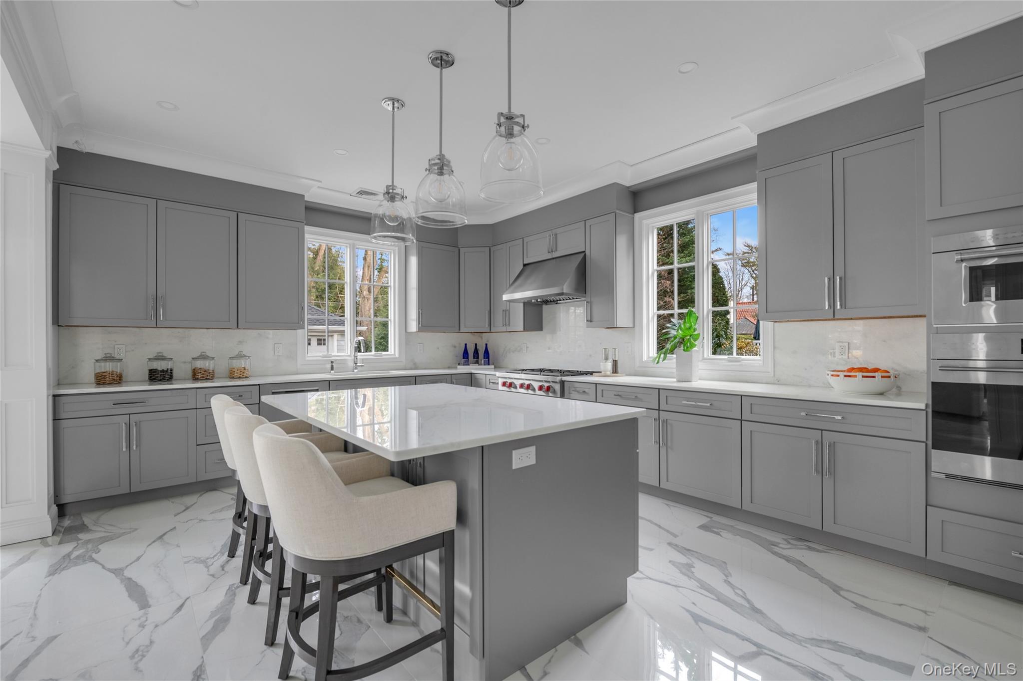 #11 photo, 88 Plandome Court, Manhasset , NY 11030