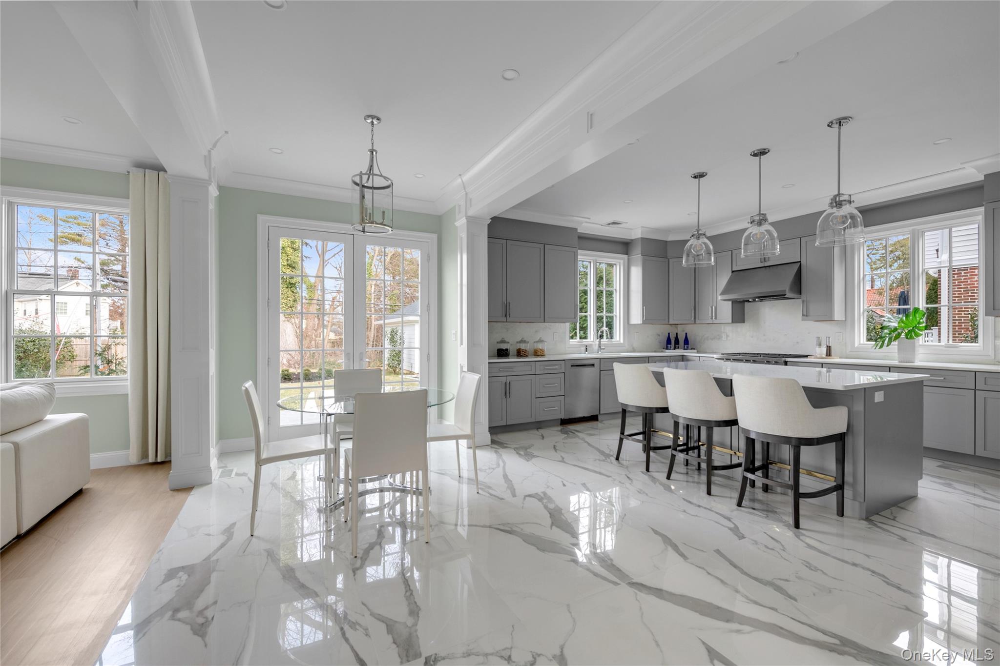 #15 photo, 88 Plandome Court, Manhasset , NY 11030