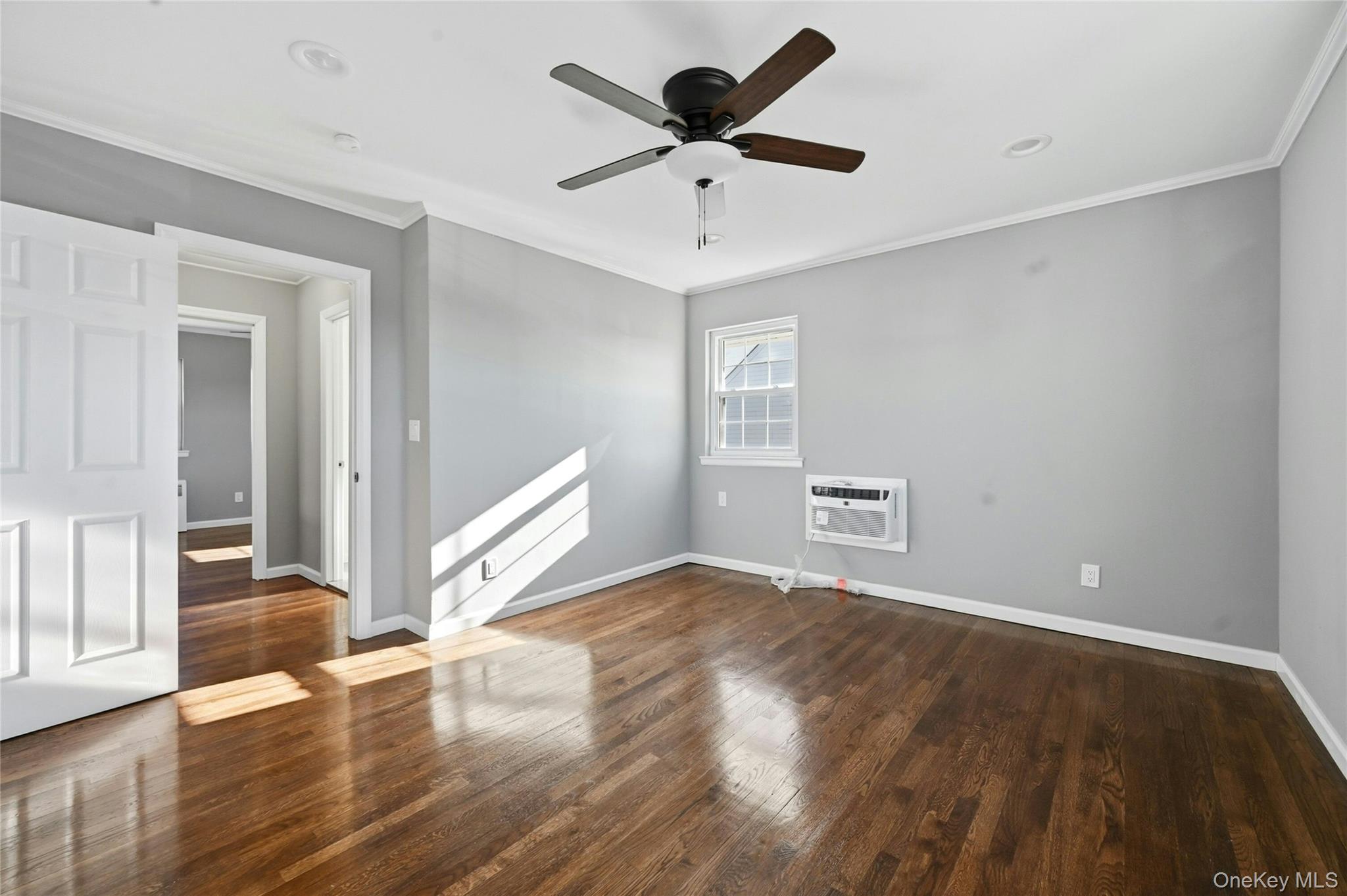 #14 photo, 123 S Fordham Road, Hicksville , NY 11801