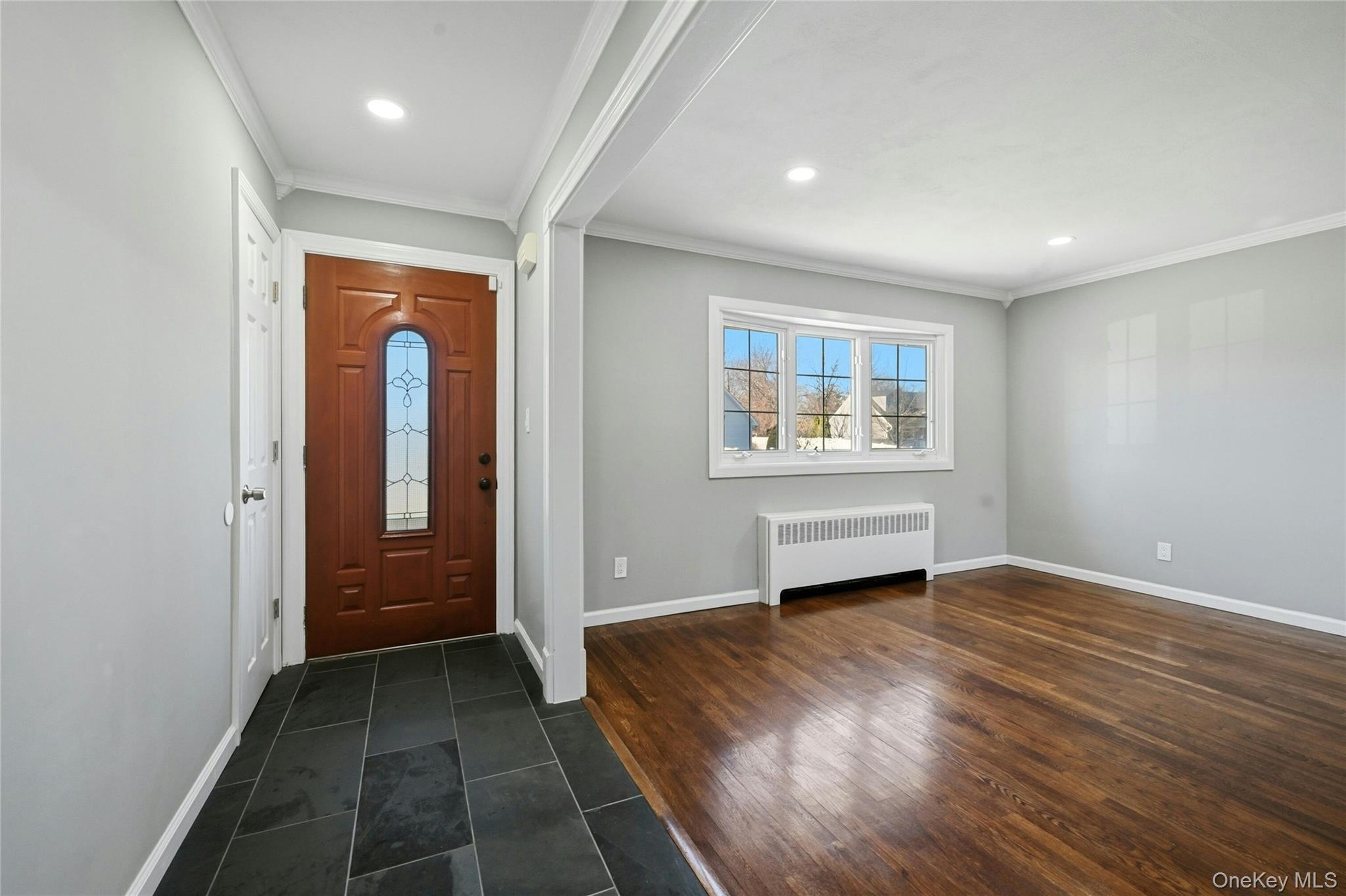 #2 photo, 123 S Fordham Road, Hicksville , NY 11801