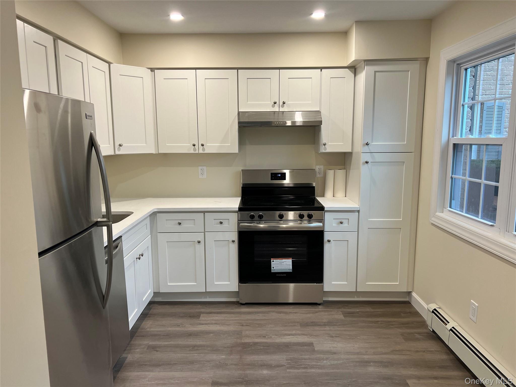 #2 photo, 43 Springwood Drive, North Babylon , NY 11703