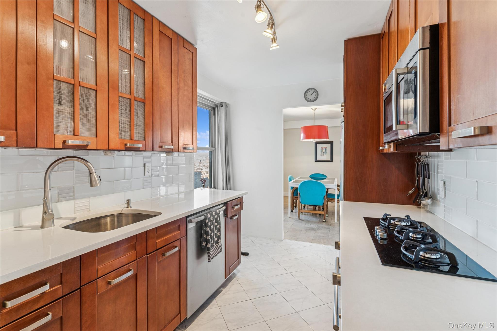 #9 photo, 110-11 Queens Boulevard, Forest Hills , NY 11375