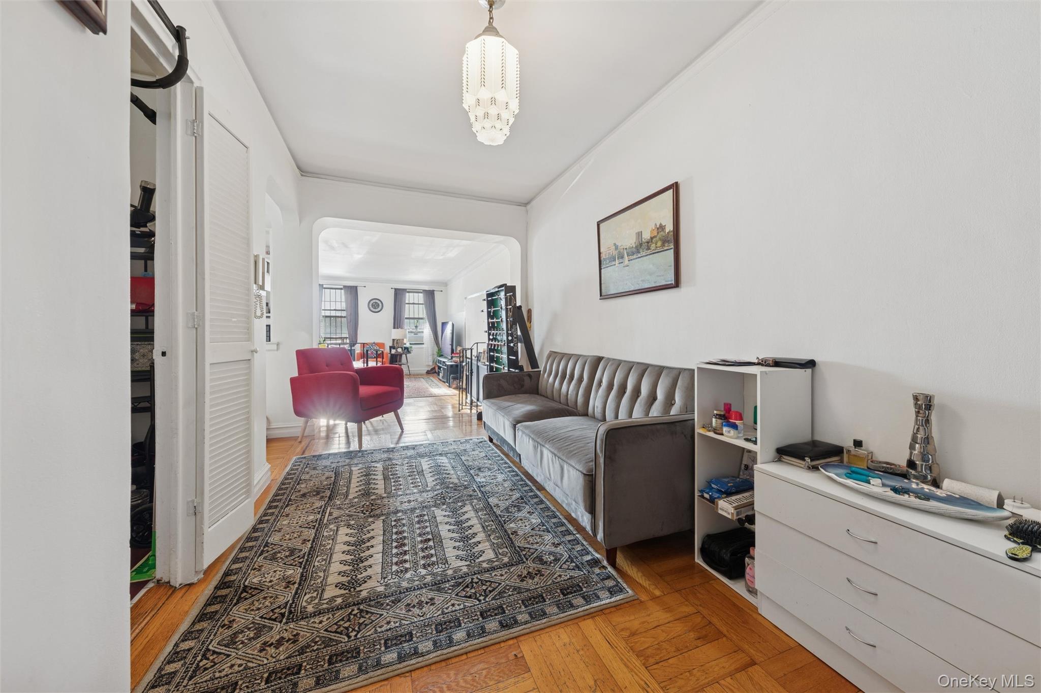 #3 photo, 303 E 37th Street, New York (Manhattan) , NY 10016