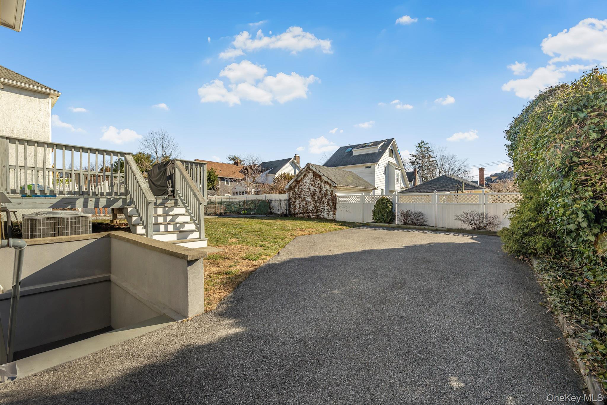 #3 photo, 9 Lyons Place, New Rochelle , NY 10801