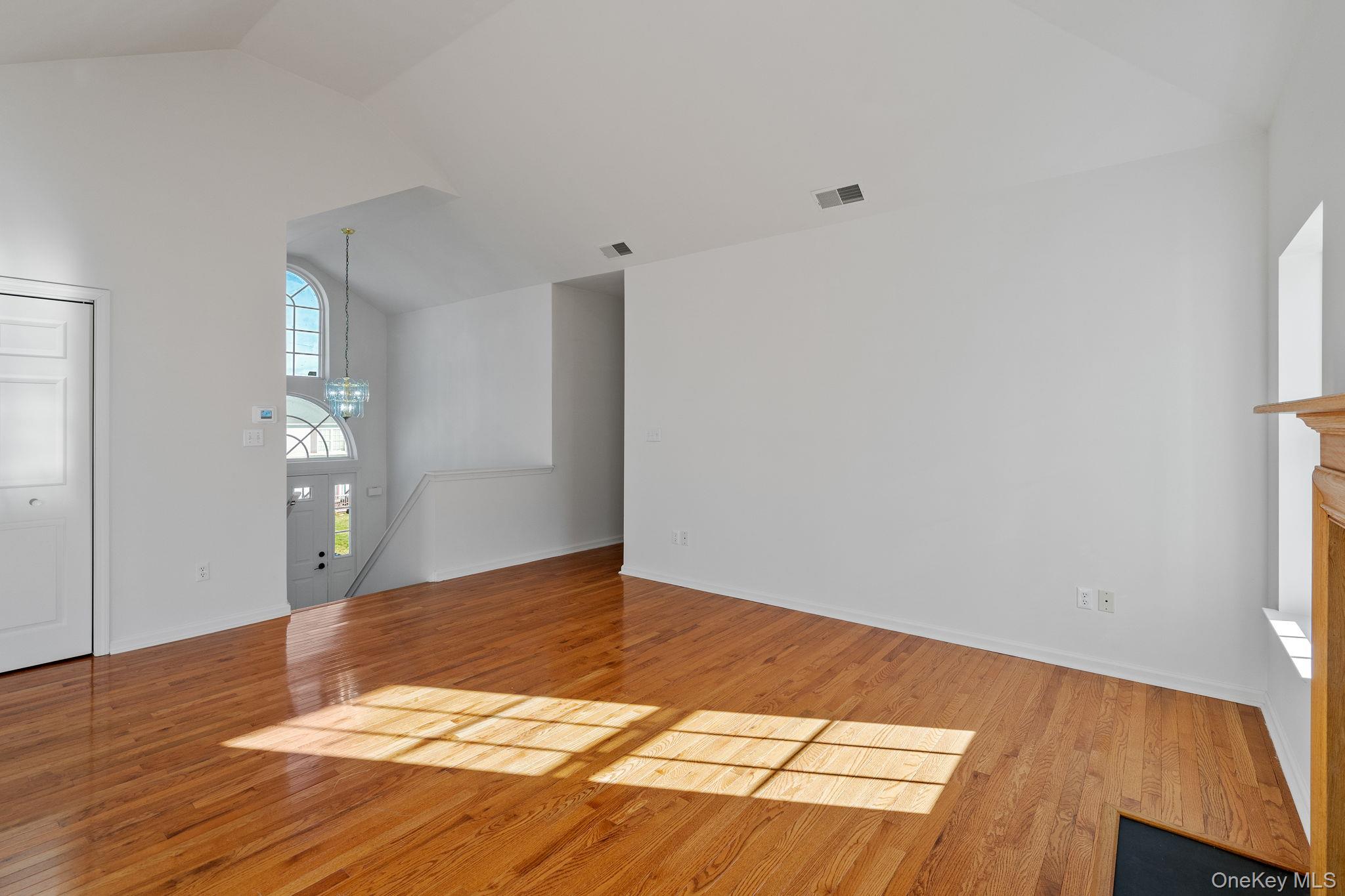 #9 photo, 17 Carmella Road, 纽约州 Highland , NY 12528