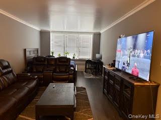 #6 photo, 1874 Pelham Parkway, 브롱크스 Bronx , NY 10461