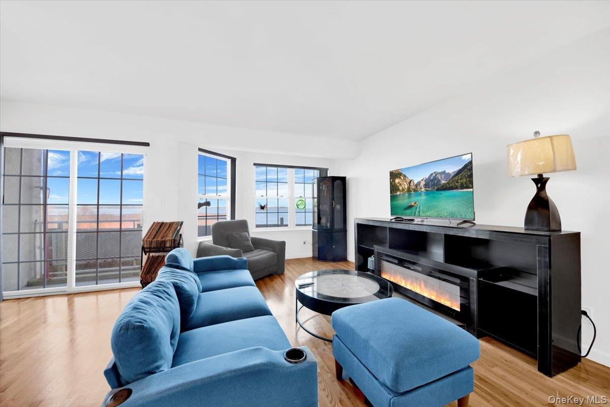 #10 photo, 1 Patricia Lane, Bronx , NY 10465