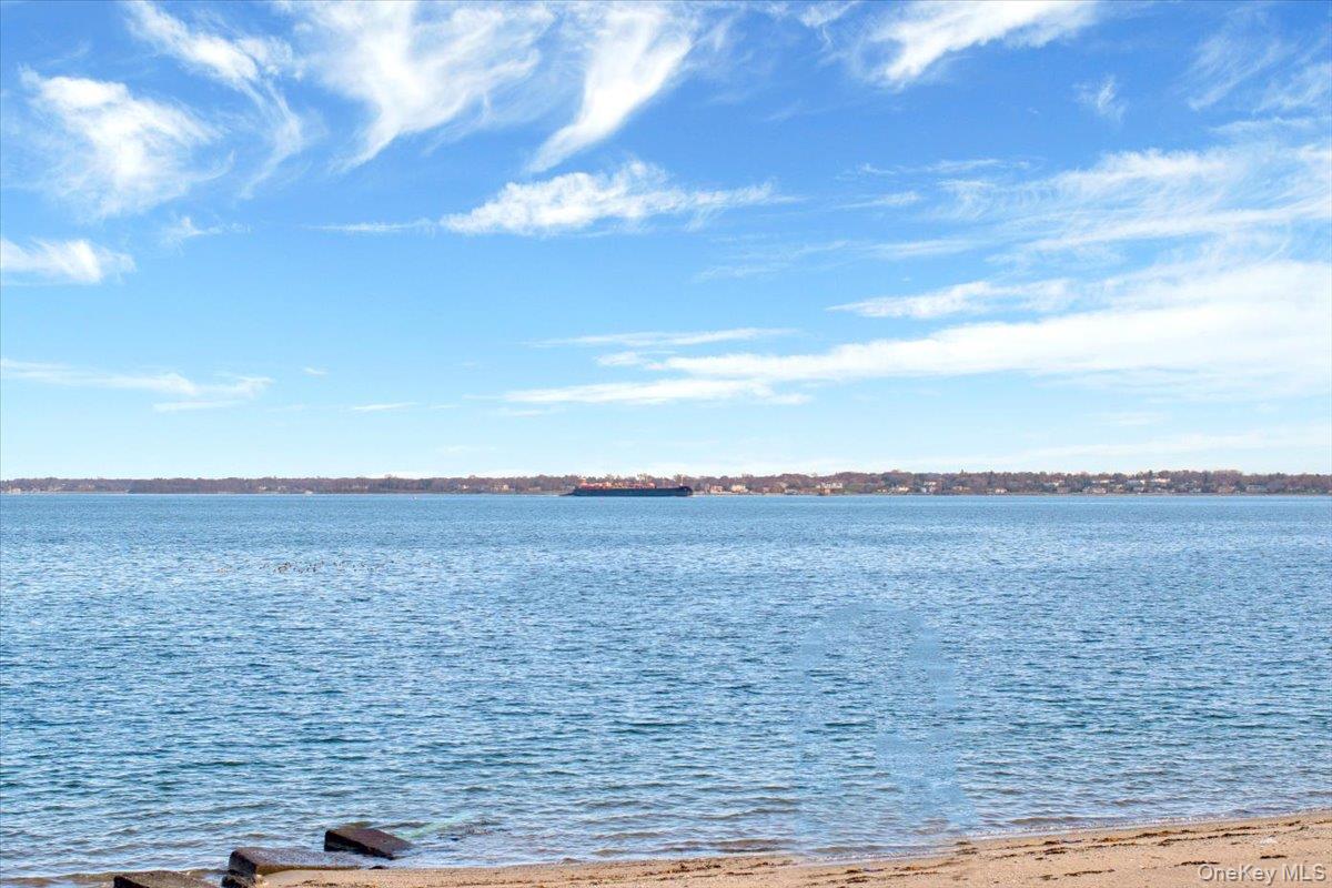 #2 photo, 1 Patricia Lane, Bronx , NY 10465