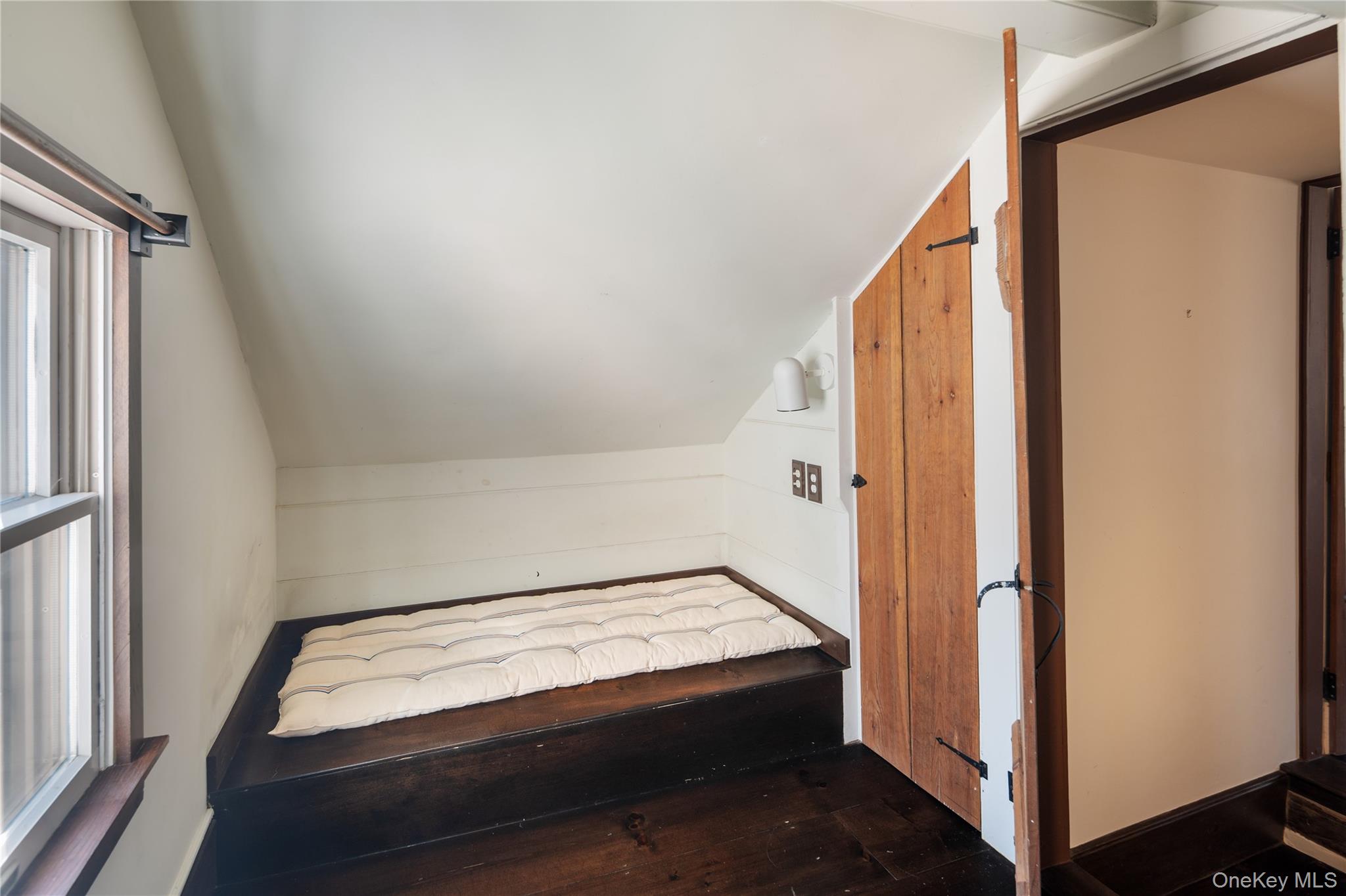 #16 photo, 689 S Mountain Road, New City , NY 10956