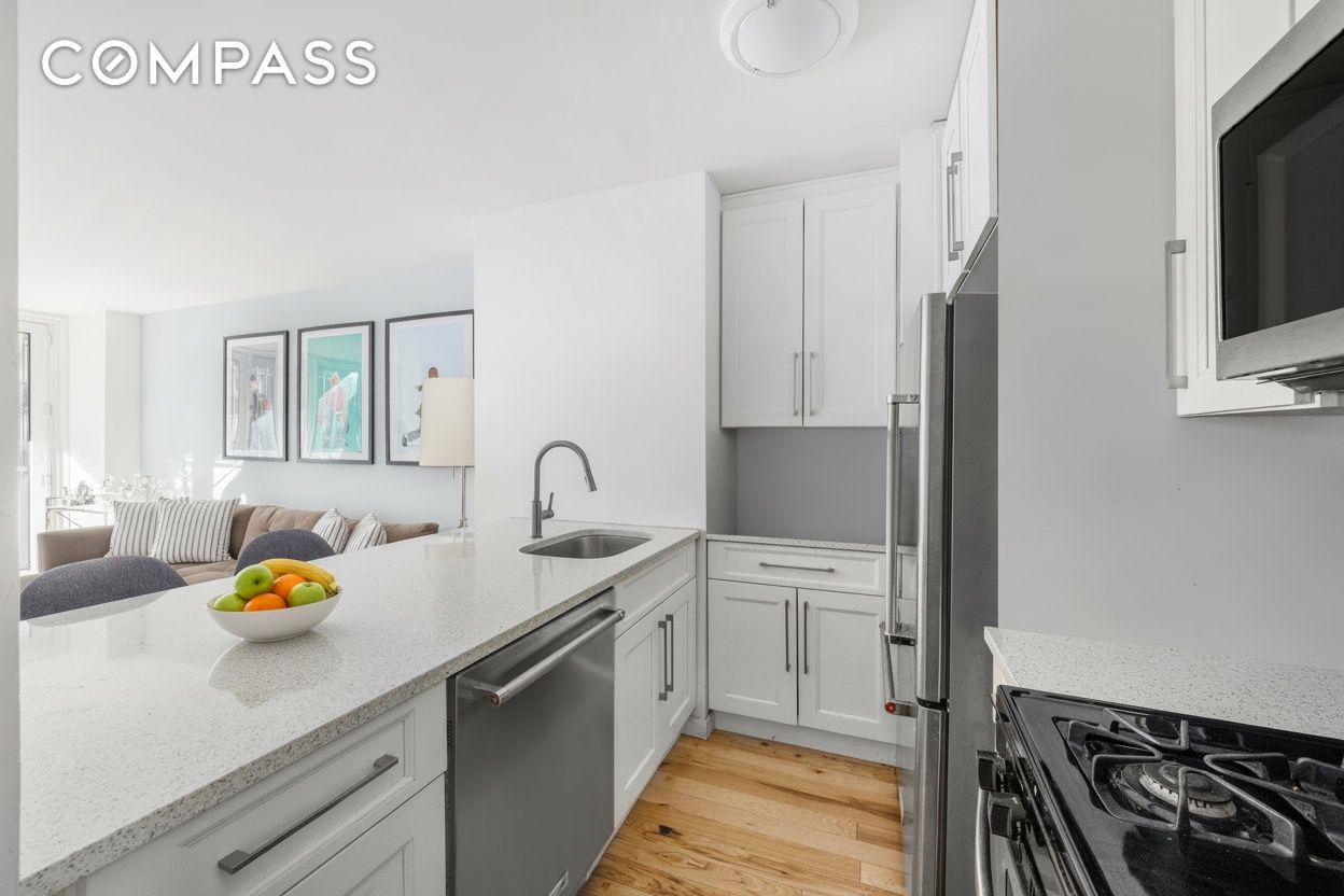 #3 photo, 212 E 47th Street, מנהטן Midtown East , NY 10017